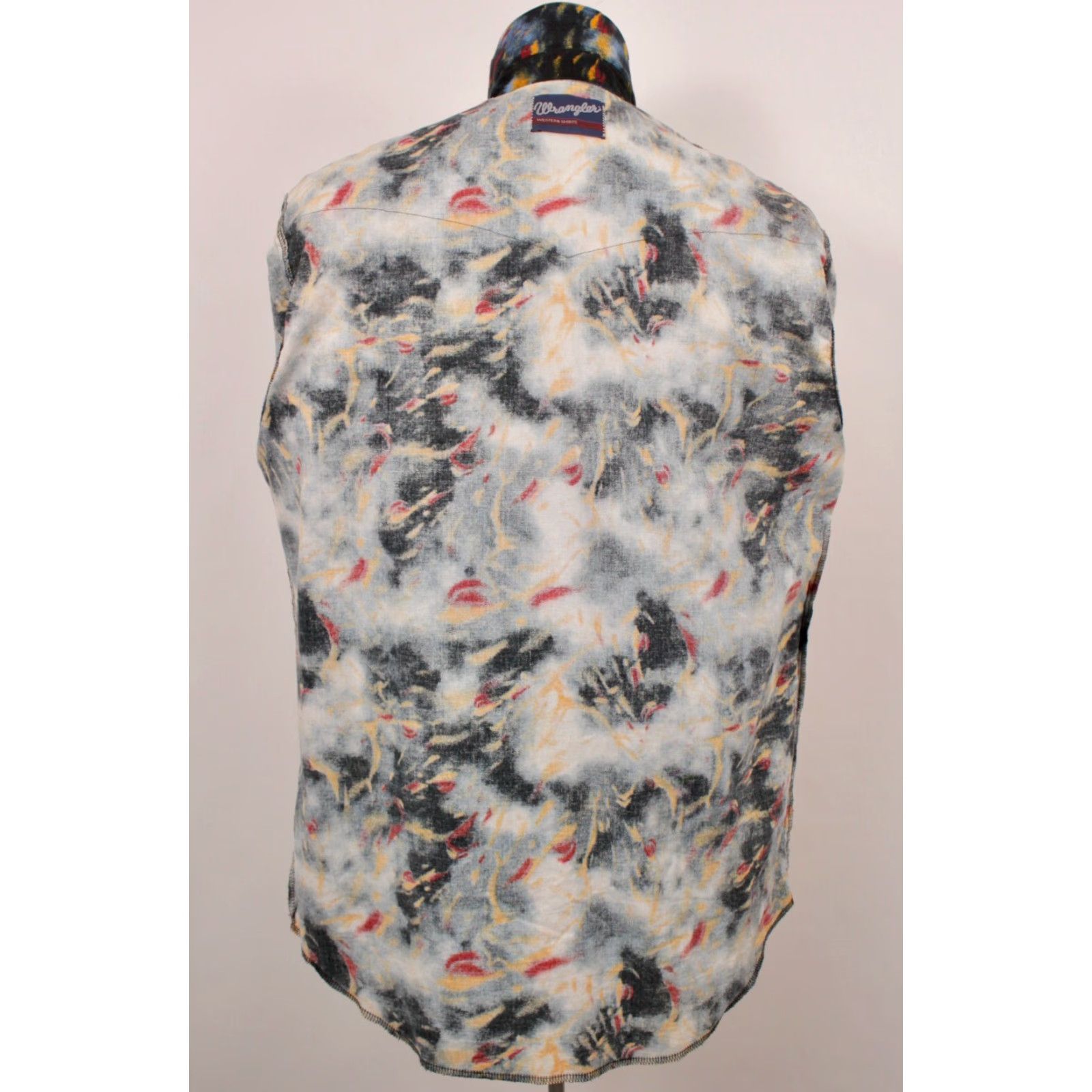 Wrangler VINTAGE Wrangler Western Shirt XL Mens 90s Blue Black Red Bull Print 1990s Size US XL / EU 56 / 4 - 3 Thumbnail