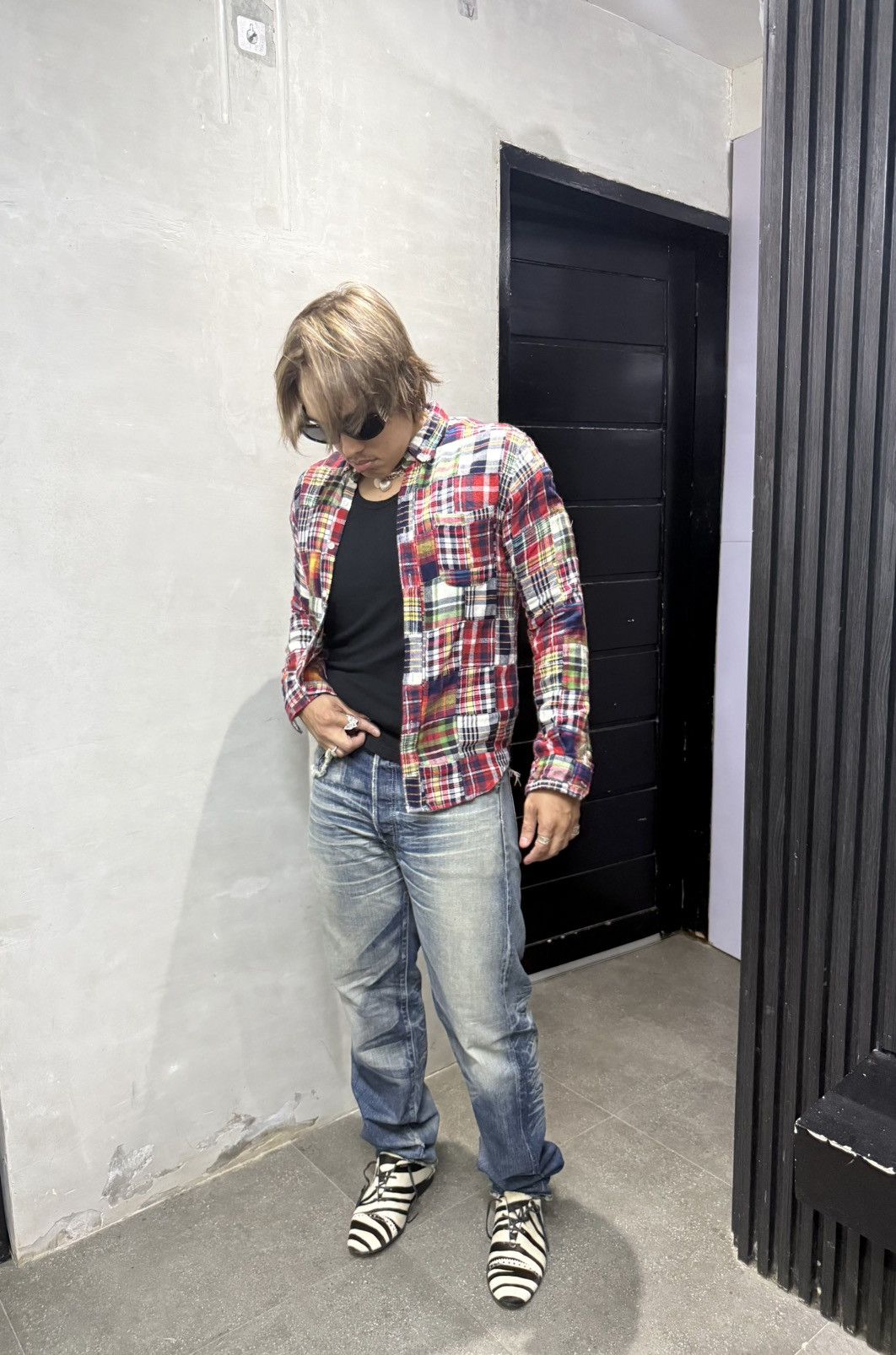 Levi's Vintage Clothing Levis 501 LVC JAPAN MADE SUPER DISTRESSED DENIM JEANS Size US 34 / EU 50 - 5 Thumbnail