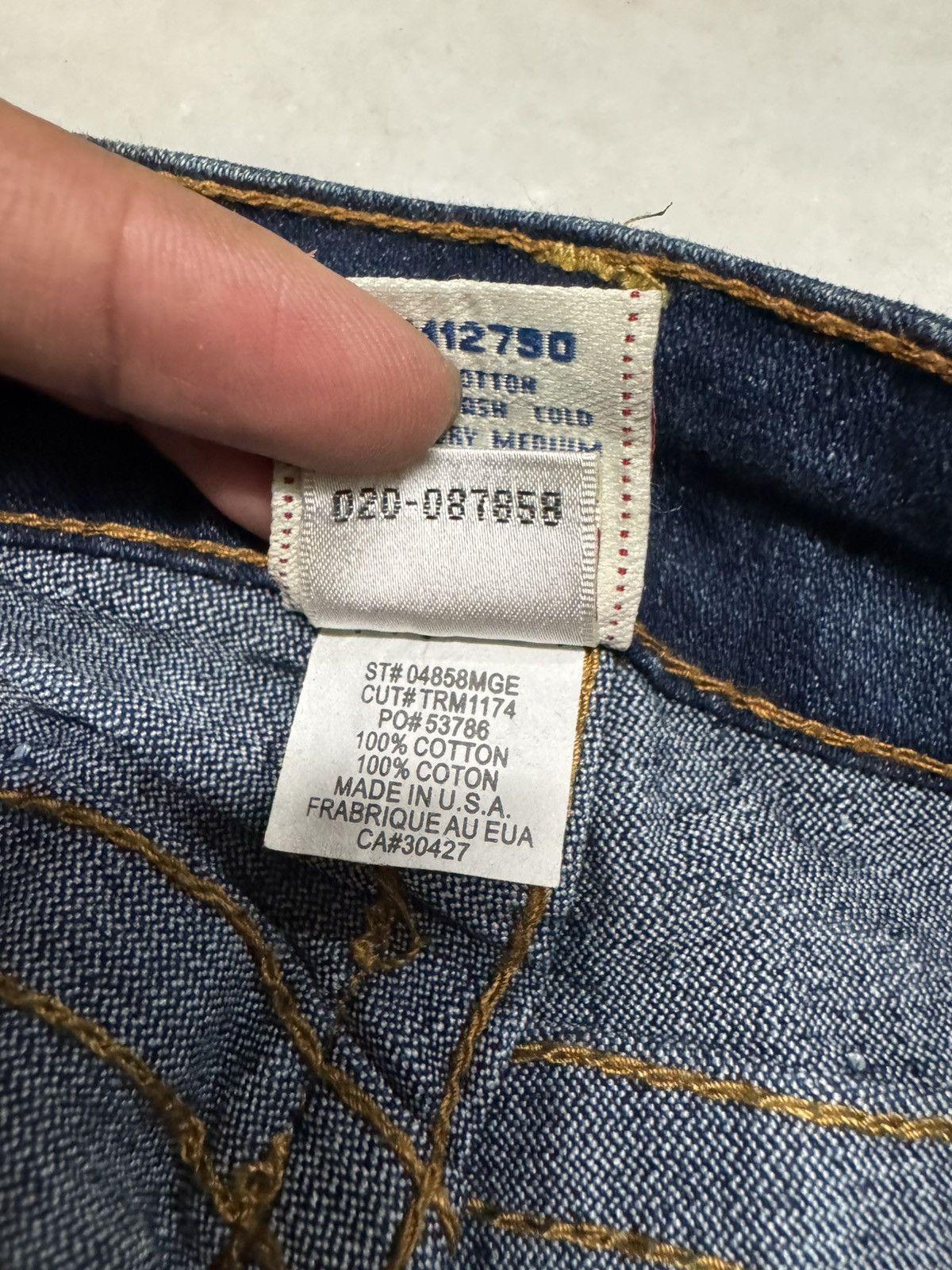 True Religion 💥RARE💥TRUE RELIGION INDIGO FLARE TWIST LEG GOLD LOGO RARE Size US 28 / EU 44 - 11 Thumbnail
