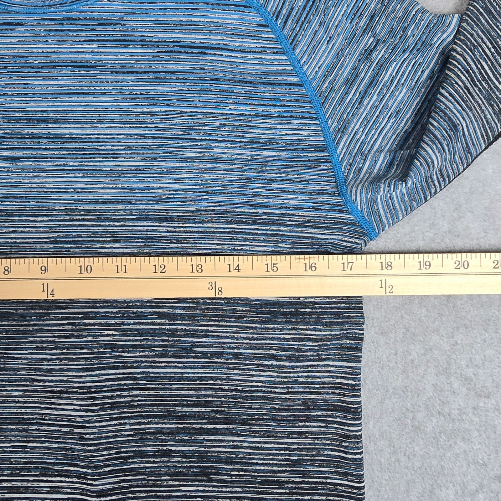 Lululemon Lululemon Small Metal Vent Tech Long-Sleeve Shirt Blue Black Size US S / EU 44-46 / 1 - 13 Thumbnail