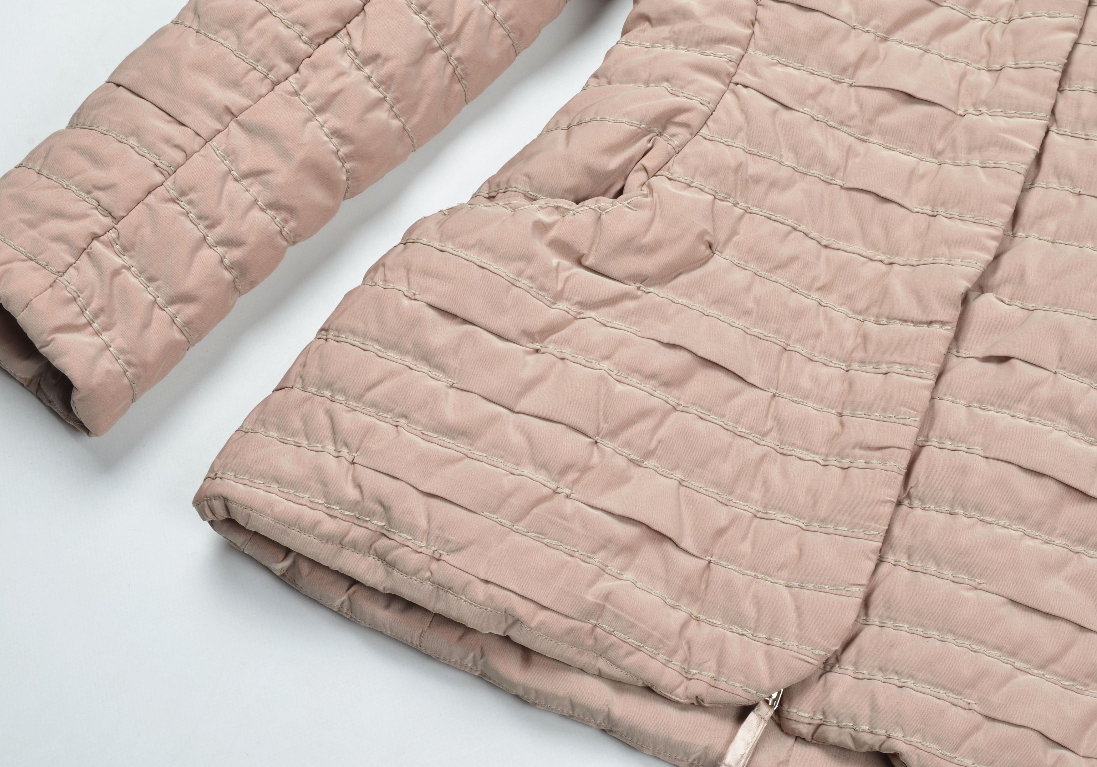 Designer Vintage Ermanno Scervino Ruffle Neck Beige Down Jacket Size L / US 10 / IT 46 - 6 Thumbnail