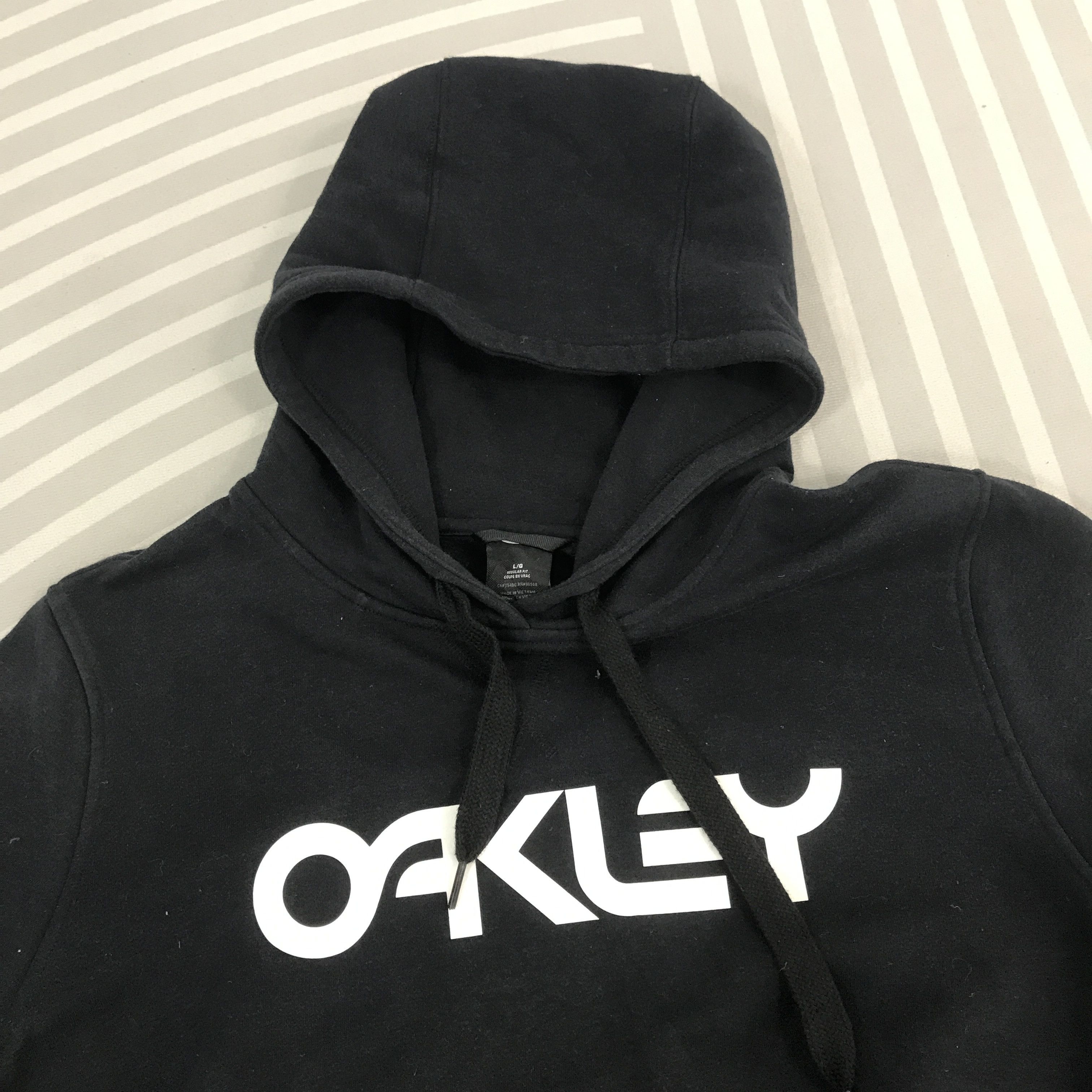 Oakley × Vintage Vintage Oakley Hoodies Sweatshirt Jacket Size US L / EU 52-54 / 3 - 7 Thumbnail