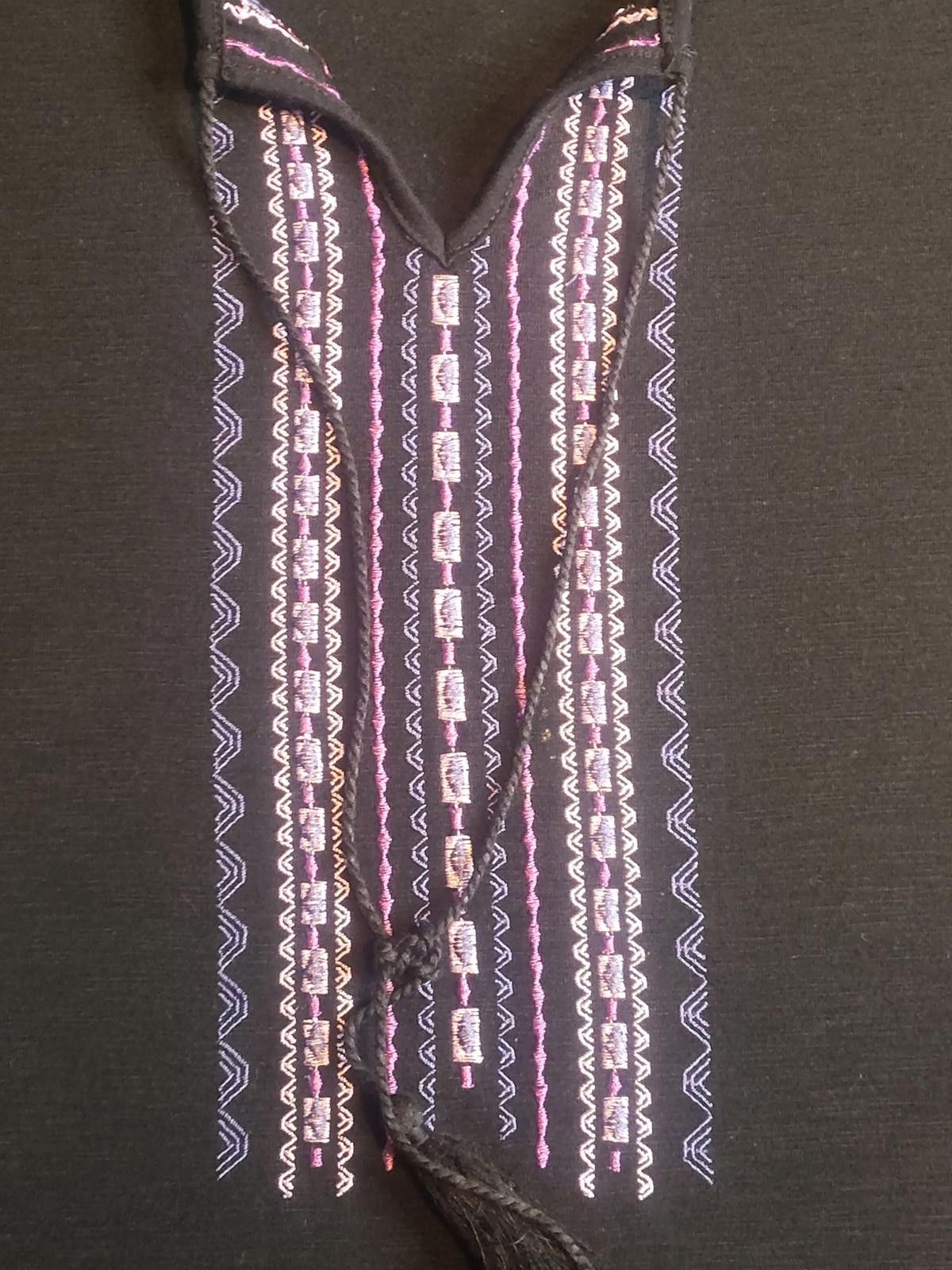 Faded Glory Faded Glory Long Sleeve Women's Tunic with Embroidered Front Size M / US 6-8 / IT 42-44 - 5 Thumbnail