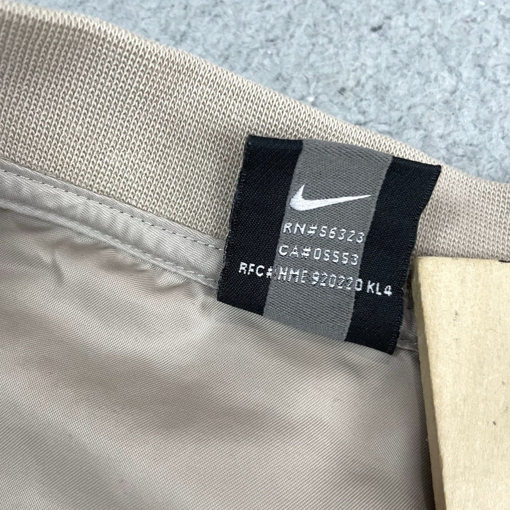 Nike VINTAGE Nike Golf Jacket Mens 2XL Brown Beige 1/4 Button Pullover Windbreaker Short All Seasons Logo Nike Mens Size US XXL / EU 58 / 5 - 5 Thumbnail