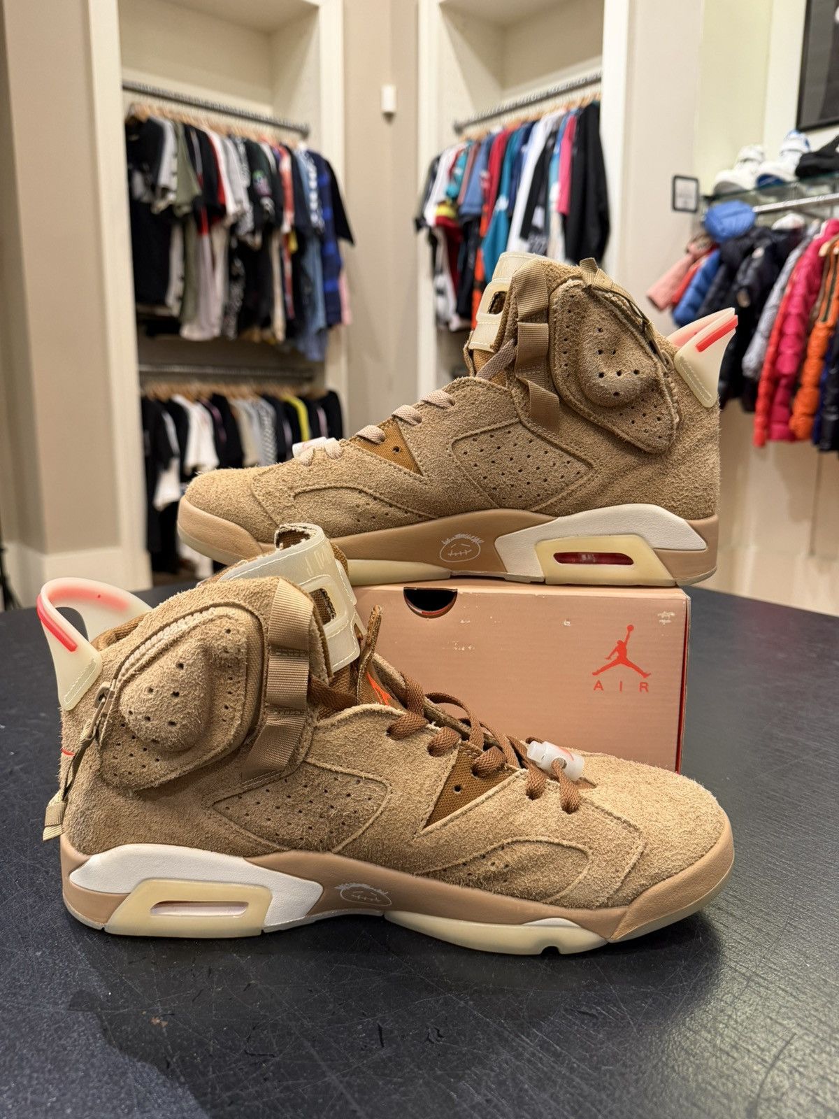 Jordan Brand Jordan 6 Retro ‘Travis Scott Khaki’ Size US 12 / EU 45 - 2 Thumbnail