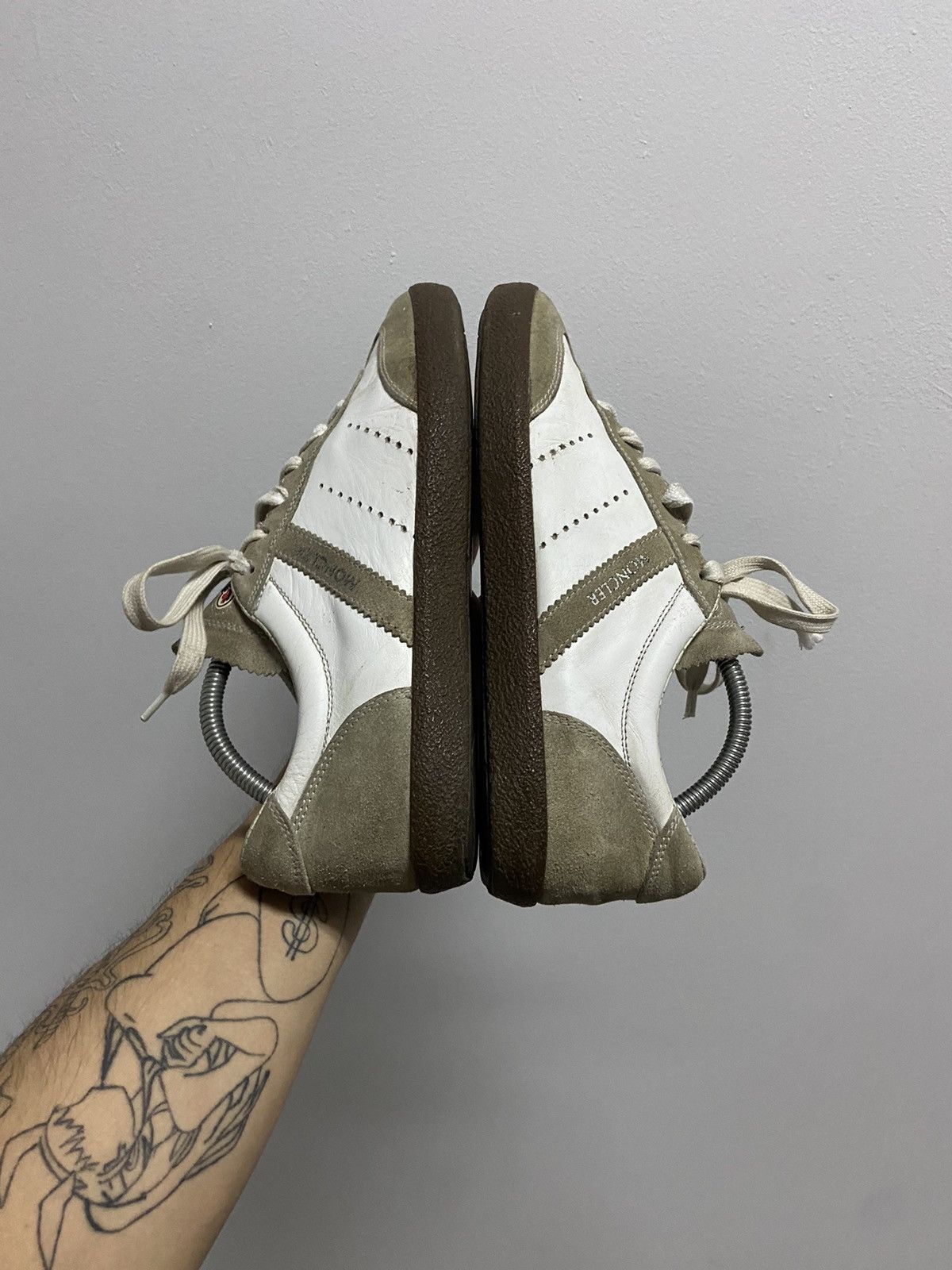 Moncler Moncler low top sneakers leather vintage luxury logo Size US 8 / EU 41 - 9 Thumbnail