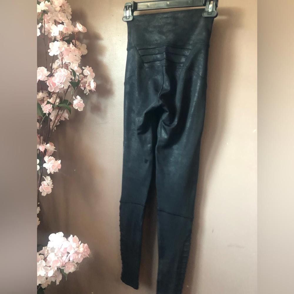 Other Compression Leggings by Human performance engineering pants Size 26" / US 2 / IT 38 - 8 Thumbnail