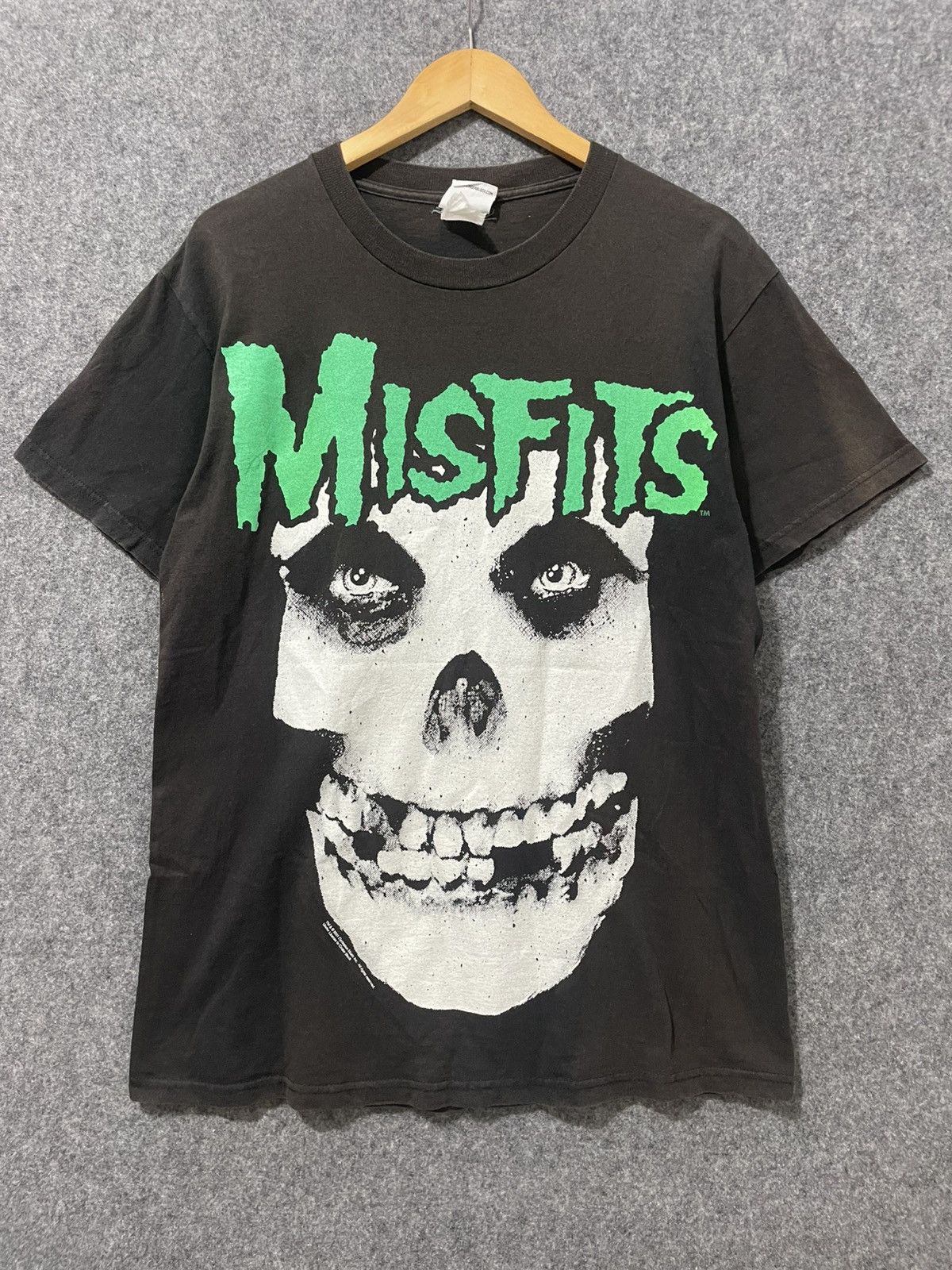 Band Tees Vintage Misfits Glow In The Dark T-Shirt Size US M / EU 48-50 / 2 - 1 Thumbnail