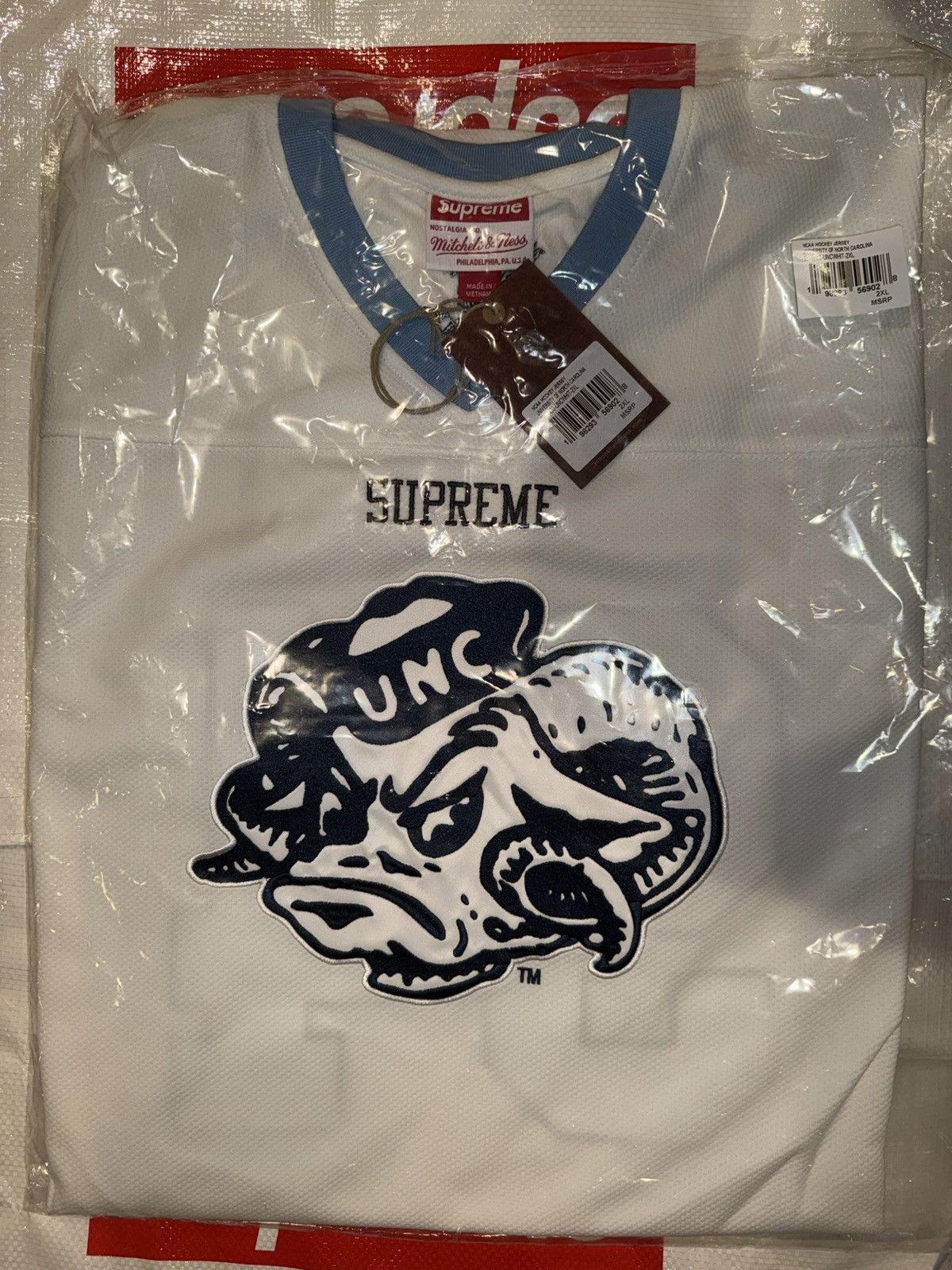 Mitchell & Ness × NCAA × Supreme Supreme Mitchell & Ness NCAA UNC Hockey Jersey Size US XXL / EU 58 / 5 - 1 Thumbnail