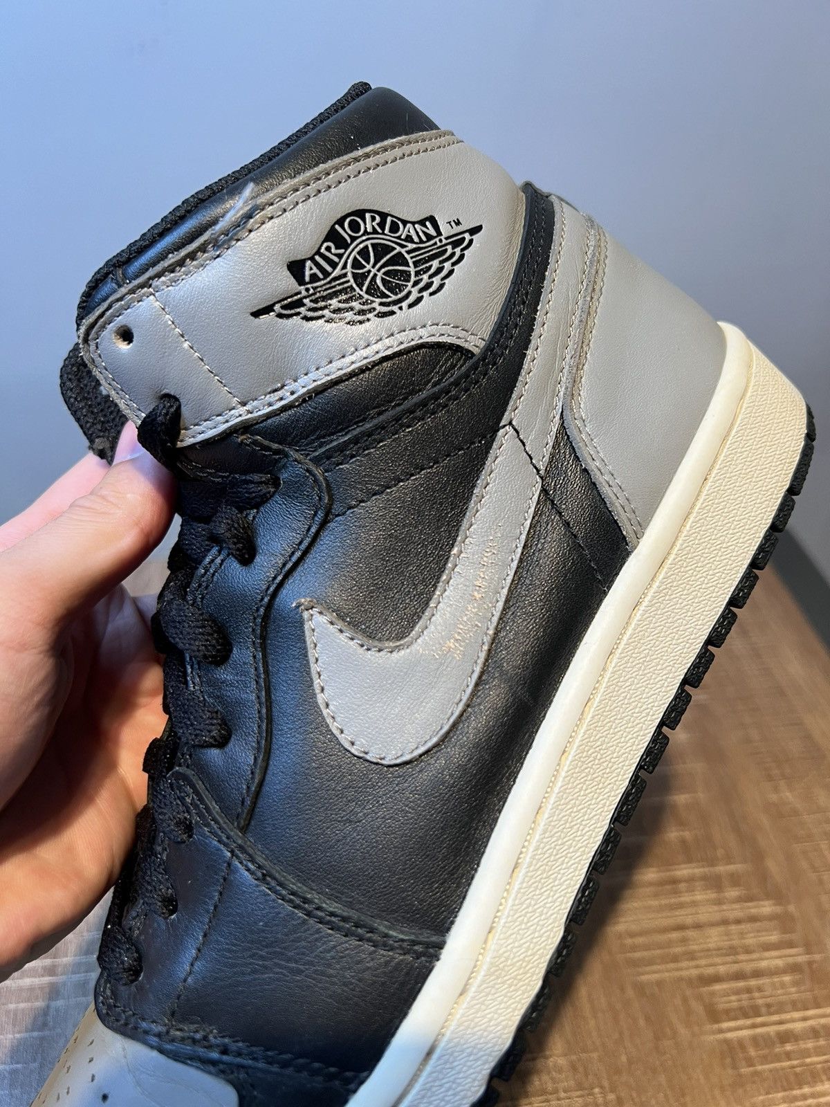 Jordan Brand Men's 2013 Nike Air Jordan 1 Retro High OG Shadow Size 9 Size US 9 / EU 42 - 7 Thumbnail