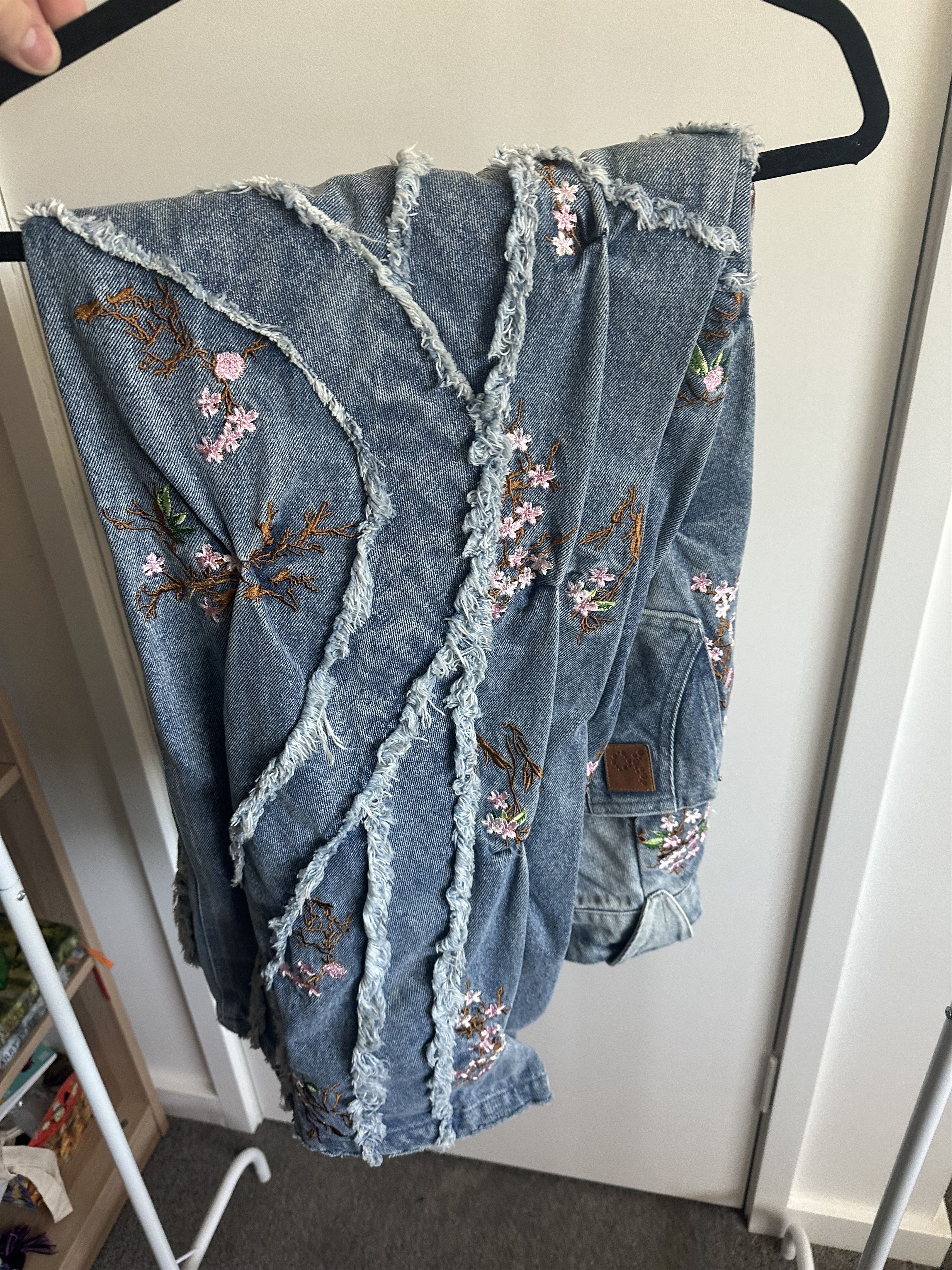 パンツ BADSON.US CHERRYBLOSSOM OVERGROWTHDENIM badson.us | CHERRY BLOSSOM 'OVERGROWTH' DENIM PANTS | Instagram