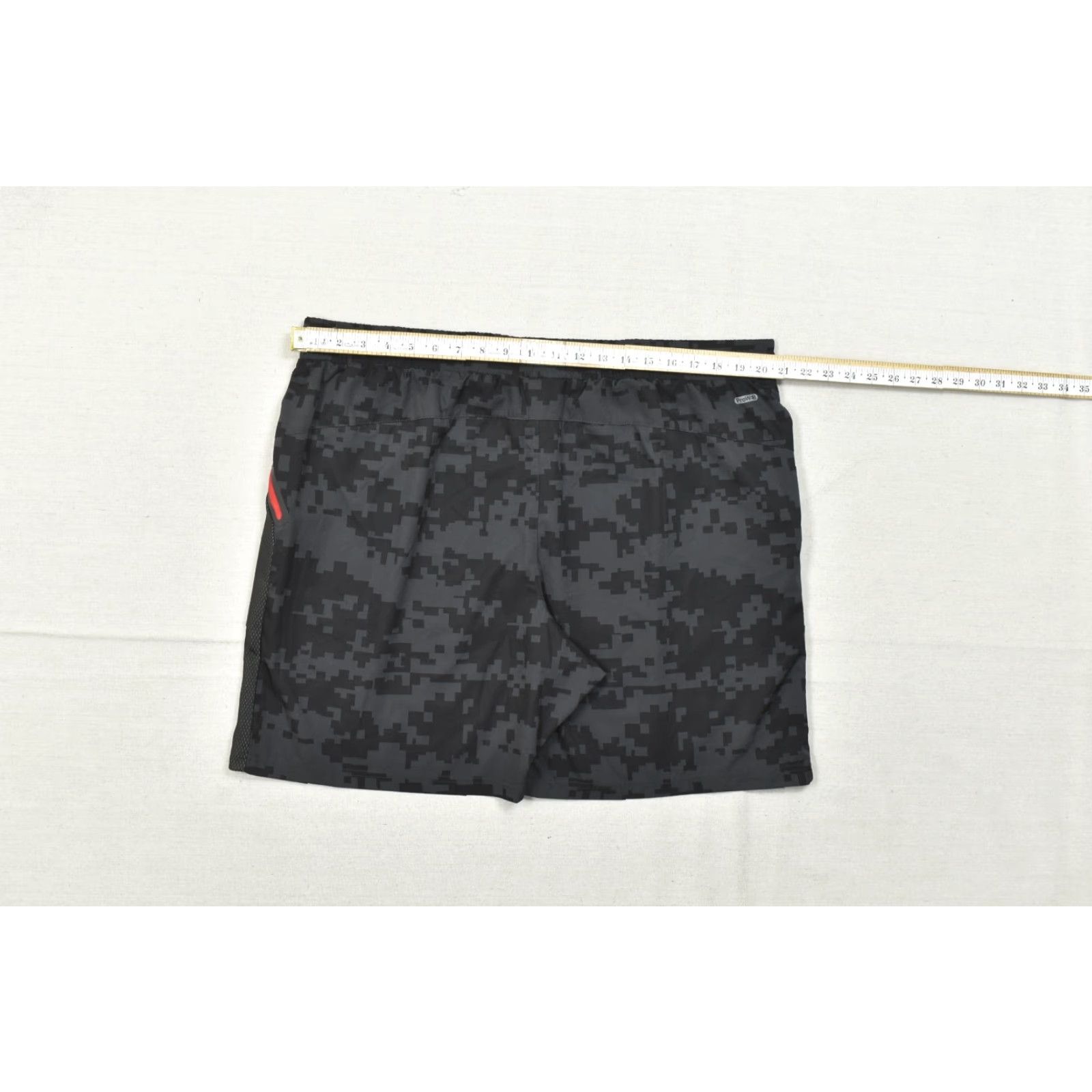 Spyder Spyder Active 2XL Gray Digital Camo Performance Athletic Gym Shorts Men Size US 39 - 2 Thumbnail