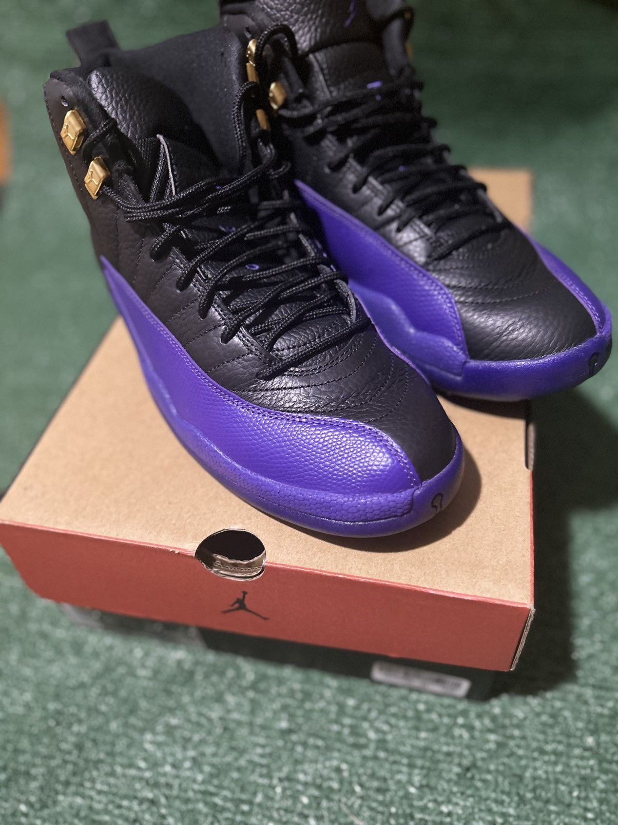 Jordan Brand Jordan 12 Retro Black/Field Purple Size US 10 / EU 43 - 7 Thumbnail