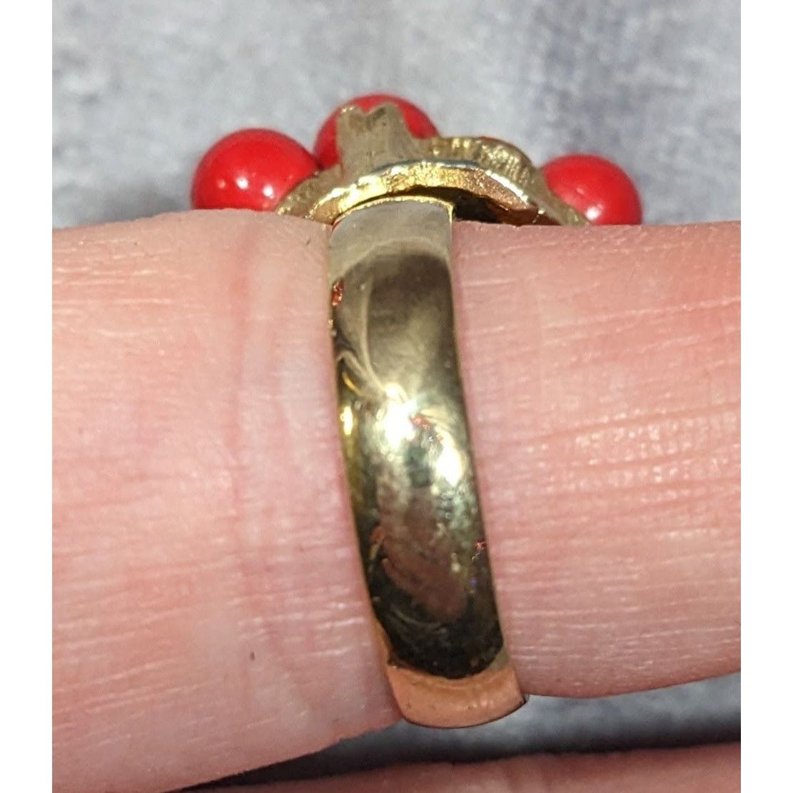 Other Vintage Chunky Red And Gold Tone Beaded Rhinestone Ring Size Size ONE SIZE - 10 Thumbnail