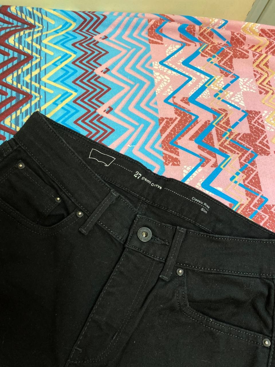 Levi's Black jeans vintage Y2K Levi's Classic Rise Slim streetwear Size 27" / US 4 / IT 40 - 6 Thumbnail