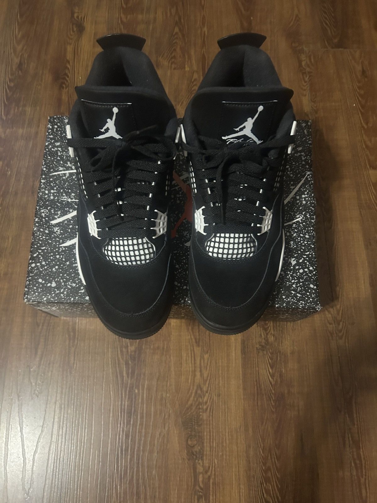 Jordan Brand White Thunder 4s Size US 10 / EU 43 - 3 Thumbnail