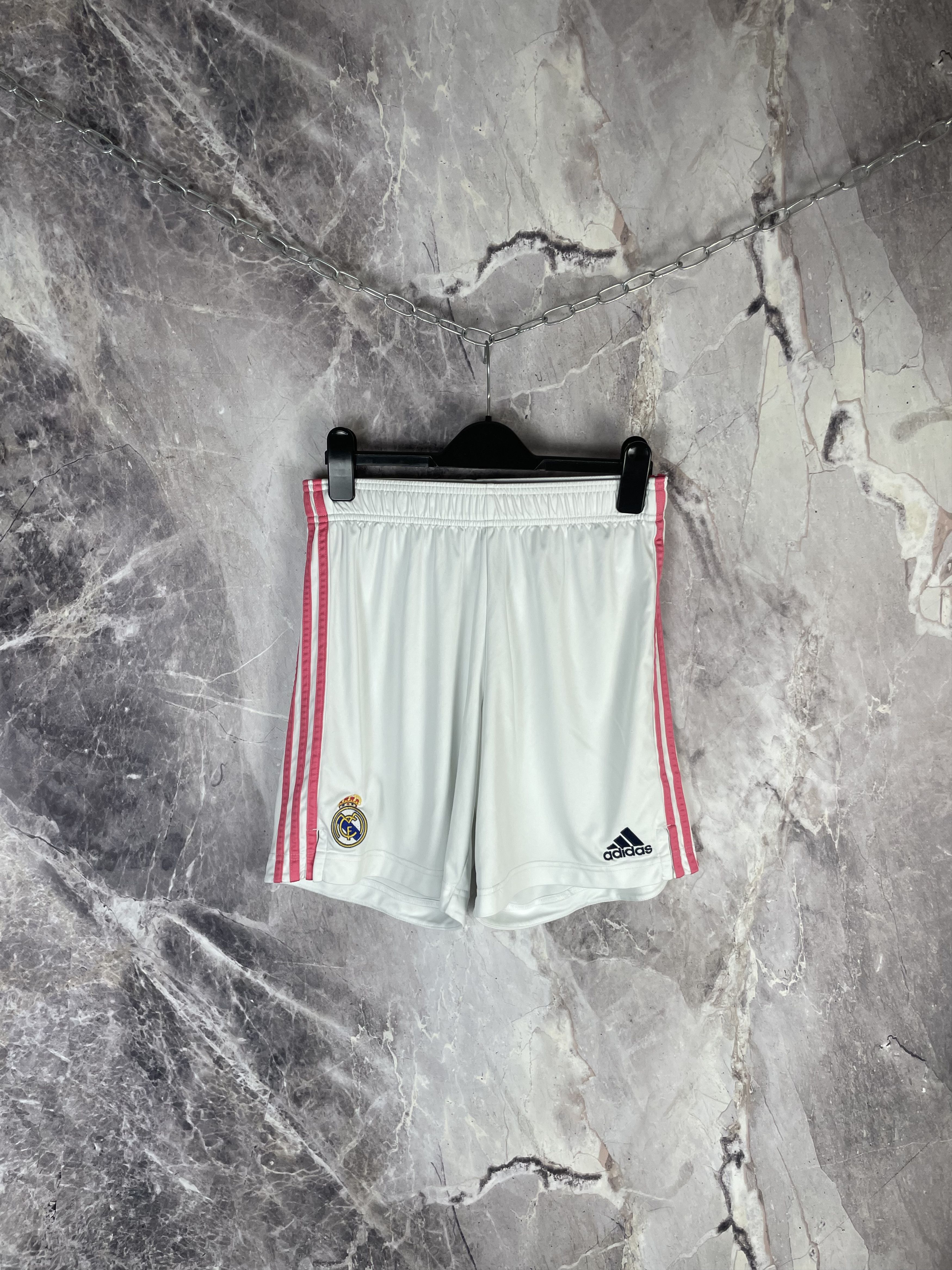 Adidas Real Madrid Adidas Soccer Shorts Size US 32 / EU 48 - 1 Thumbnail