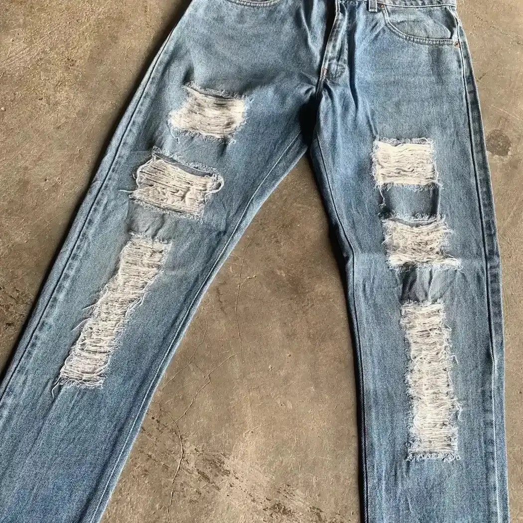 Levi's DESTROYED!VTG LEVI’S 550 JEAN LEVIS DENIM RELAXED FIT PANTS Size US 30 / EU 46 - 6 Thumbnail