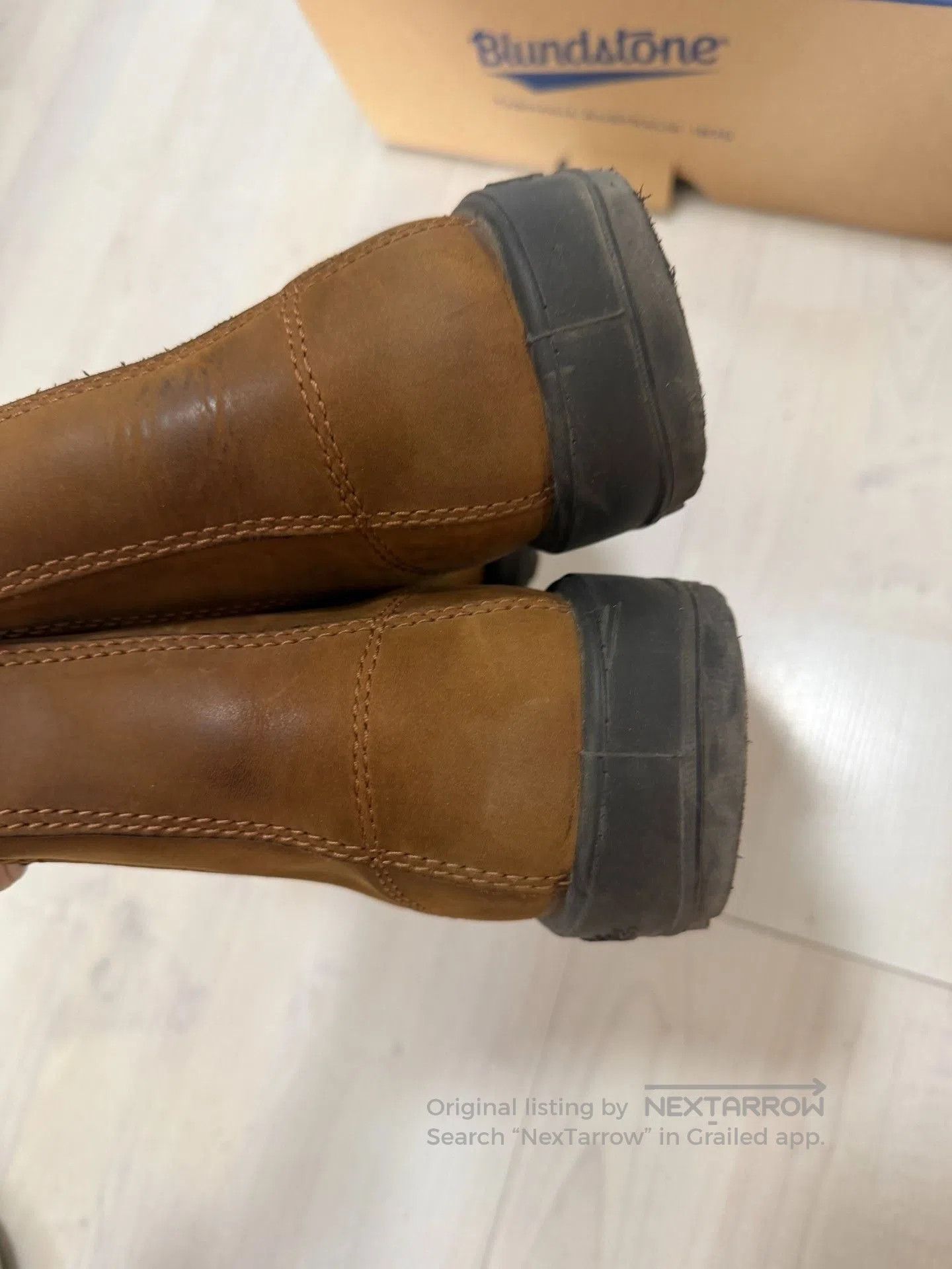 Blundstone Blundstone Men's Classic Yellow Chelsea Boots. Size US 9 / EU 42 - 6 Thumbnail