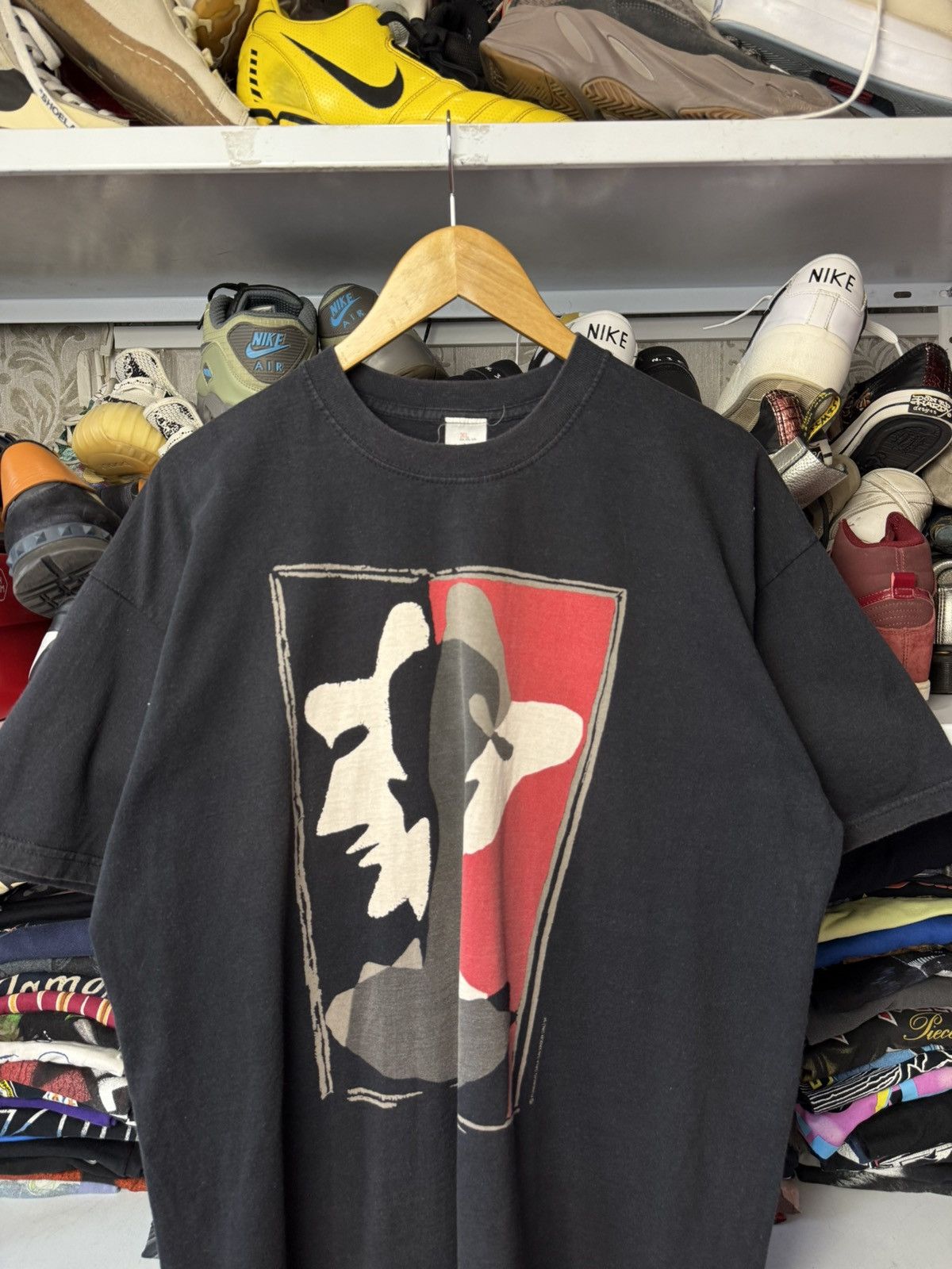 Vintage Vintage 2000s Salvador Dali Expression Face Museum Tshirt Size US XL / EU 56 / 4 - 18 Thumbnail