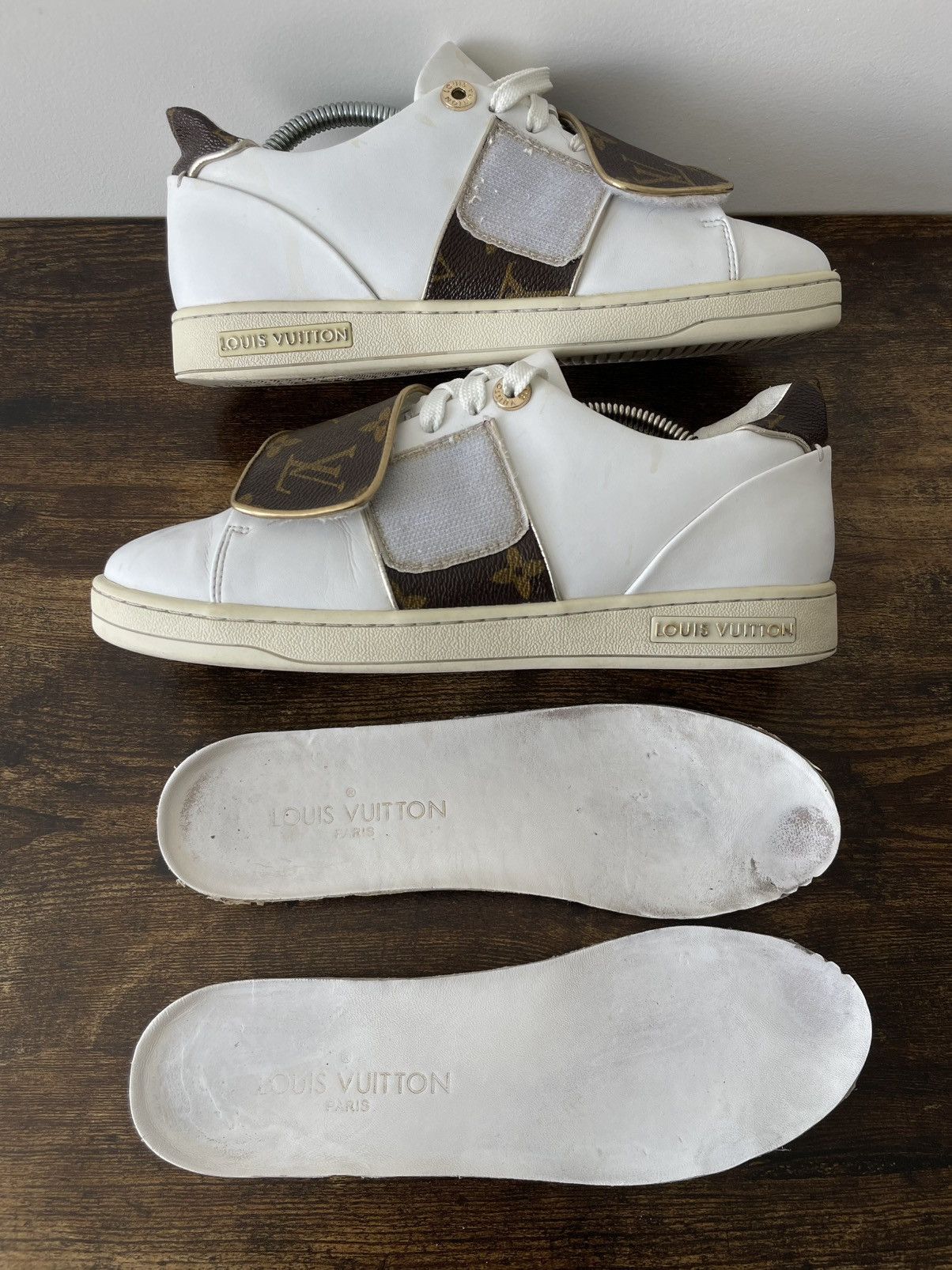 Louis Vuitton Louis Vuitton White Monogram Frontrow Sneakers Size US 8 / IT 38 - 6 Thumbnail