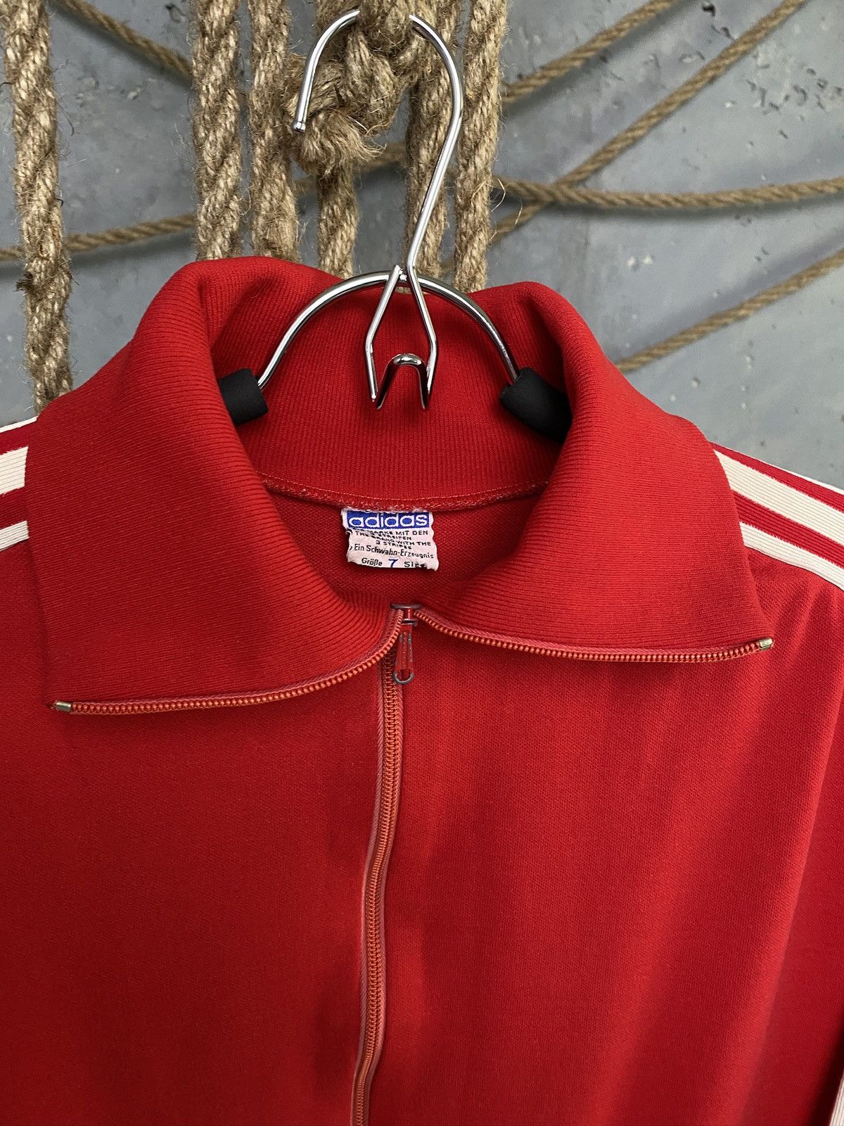 Adidas us 7 size jacket best sale