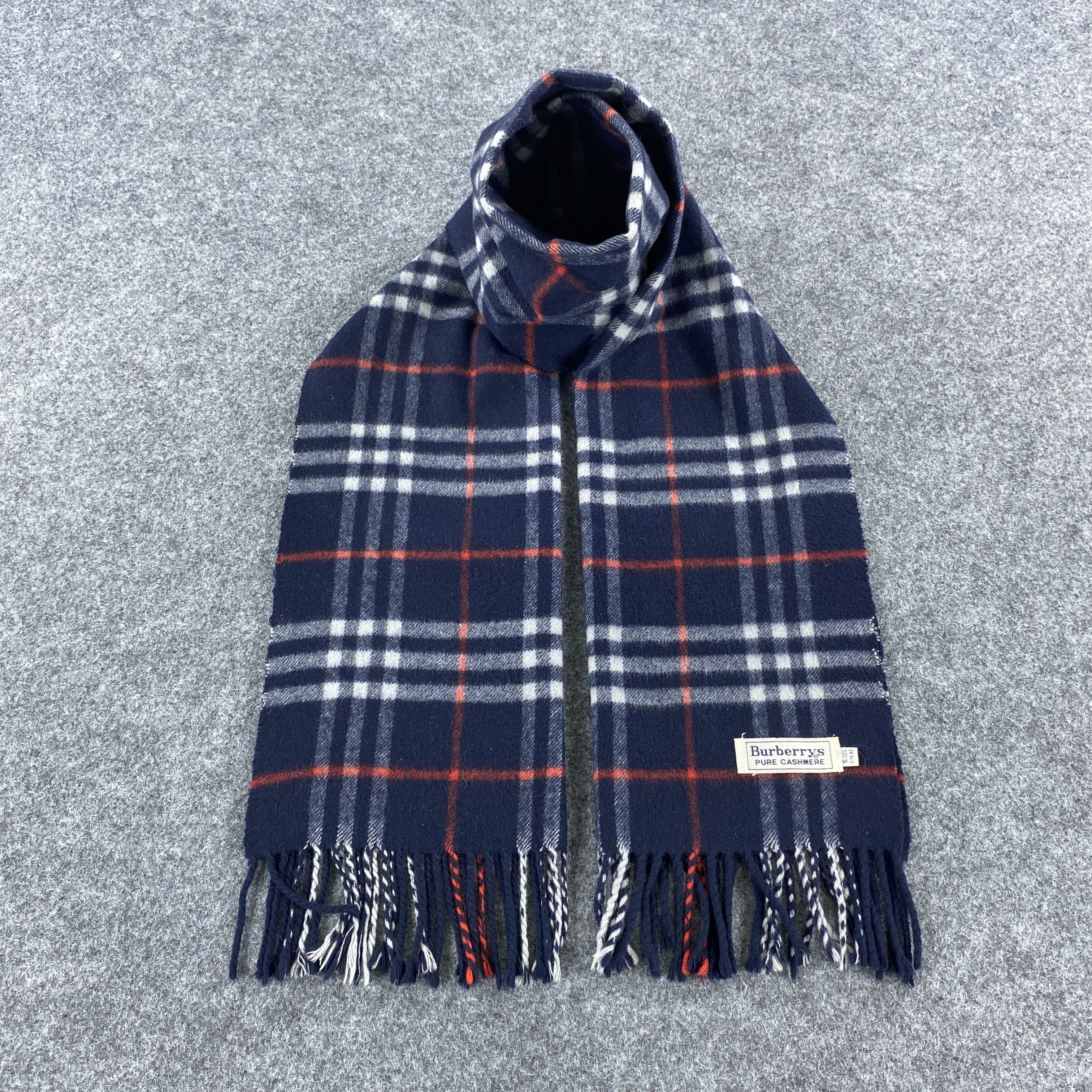 Burberry × Vintage Burberry Scarf # Muffler # Neckwear # D660 Size ONE SIZE - 1 Thumbnail