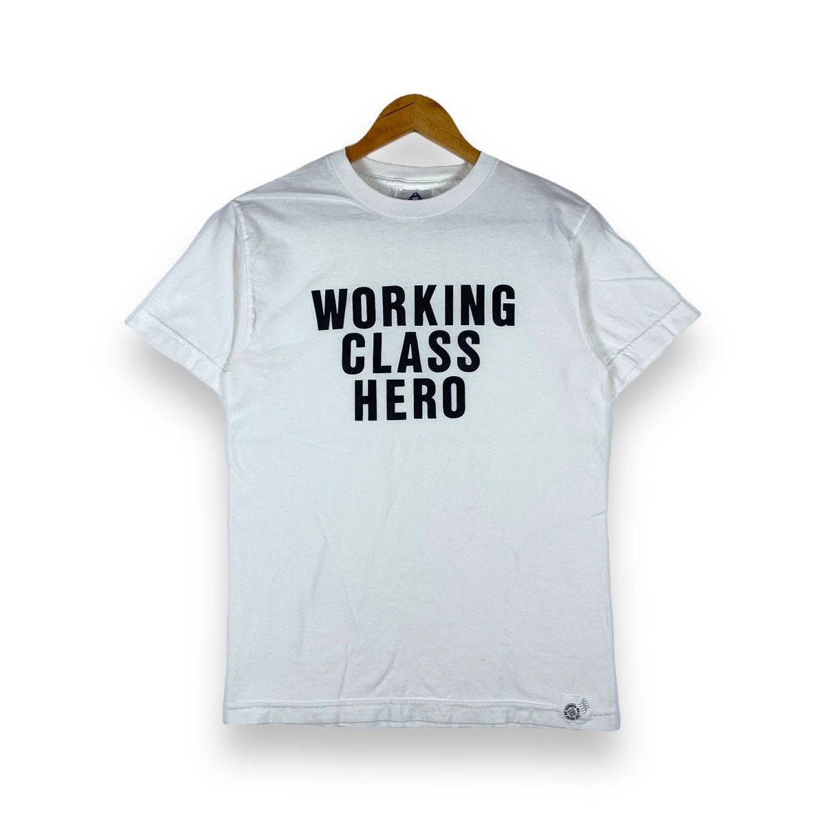 Vintage Vintage 00's WORKING CLASS HERO Graphic Tee Size US S / EU 44-46 / 1 - 1 Thumbnail