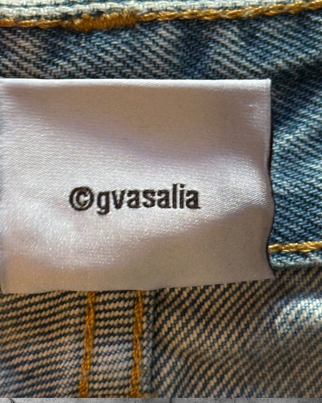 Vetements Vetements Trashed Big Shape Jeans Distressed Light Blue Size US 32 / EU 48 - 13 Thumbnail