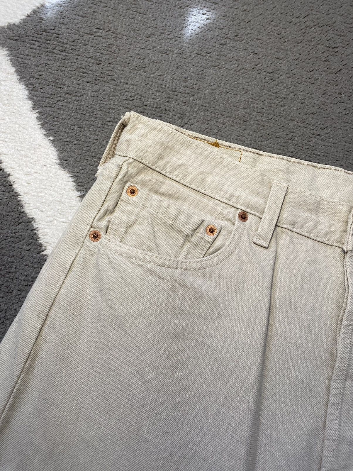 Levi's × Vintage Vintage 90’s Levi’s 501 men’s denim pants jeans Size US 32 / EU 48 - 8 Thumbnail