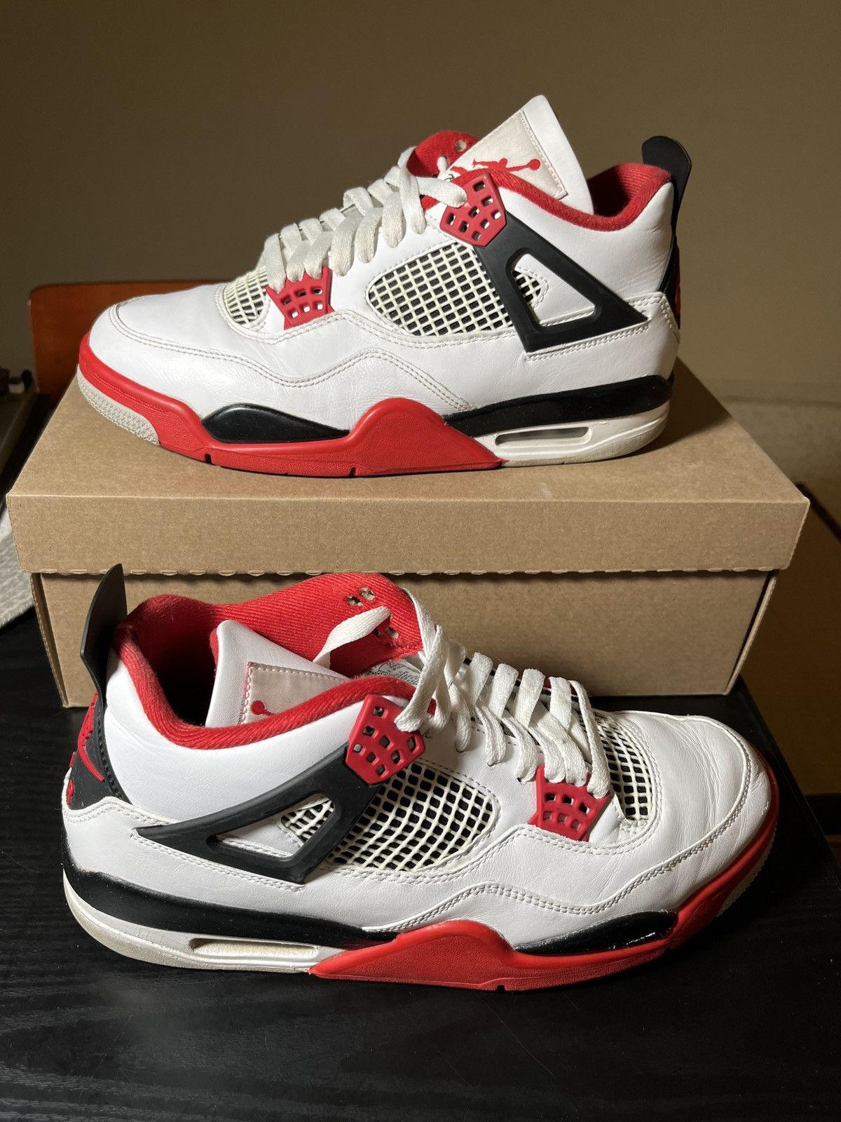 Jordan Brand Size 9.5 - Jordan 4 Retro OG Mid Fire Red 📦FAST SHIPPING📦 Size US 9.5 / EU 42-43 - 1 Thumbnail