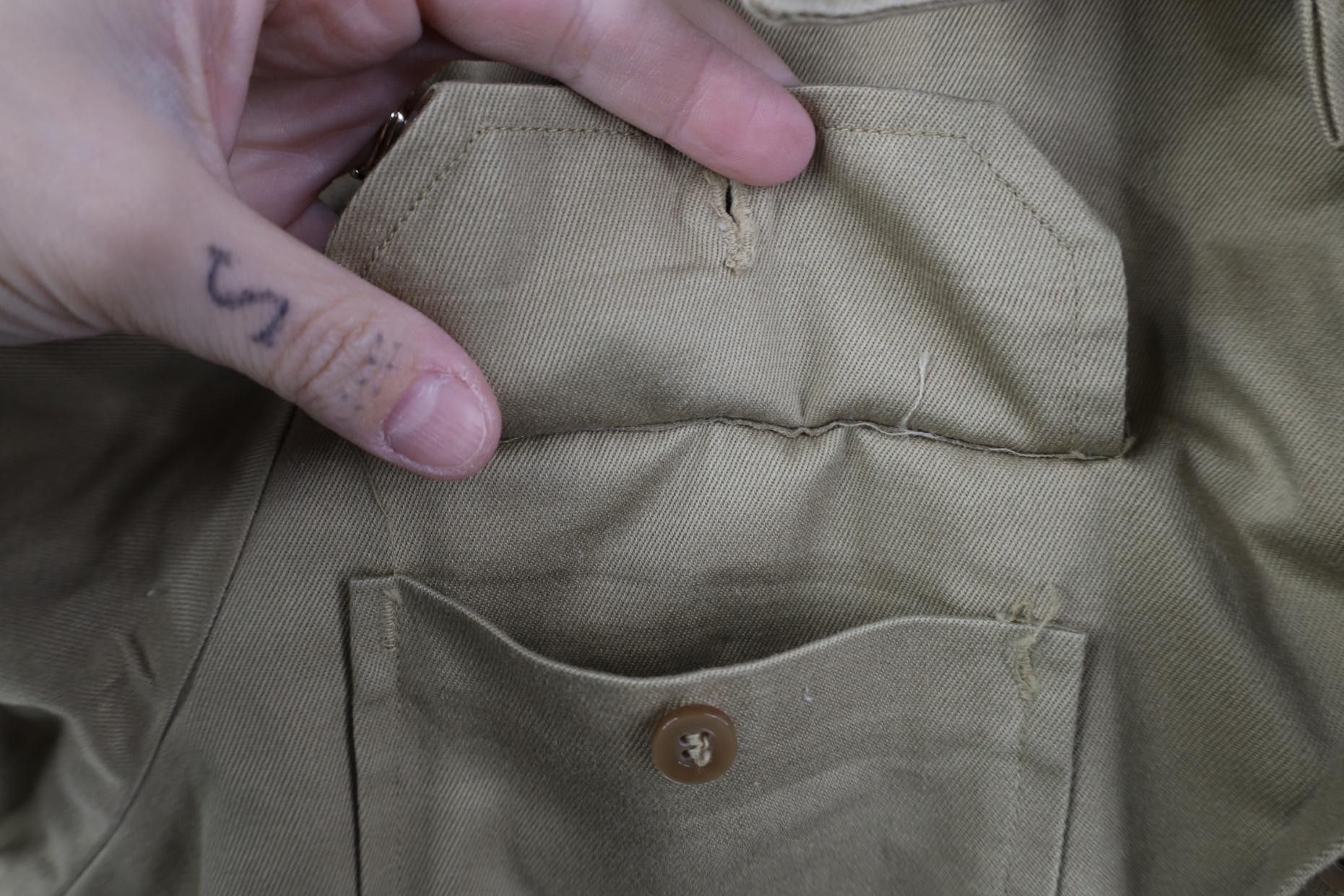 Vintage Vintage 70s Vietnam War Short Sleeve Button Shirt Khaki USA Size US S / EU 44-46 / 1 - 10 Thumbnail