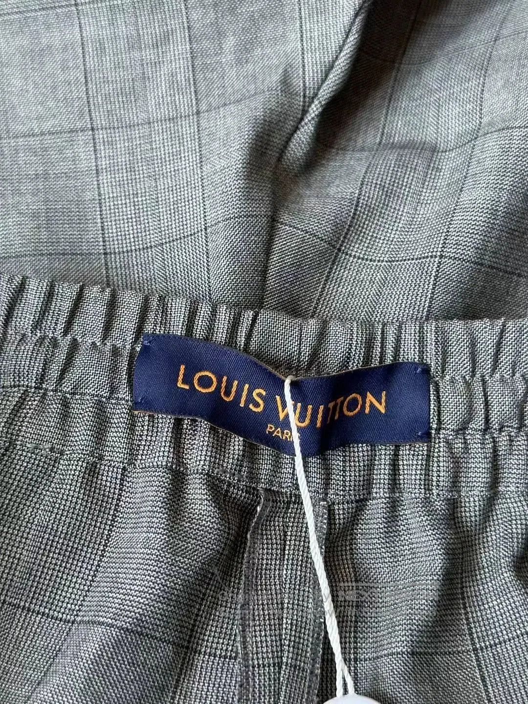 Louis Vuitton louis vuitton checkered casual shorts. Size US 30 / EU 46 - 3 Thumbnail