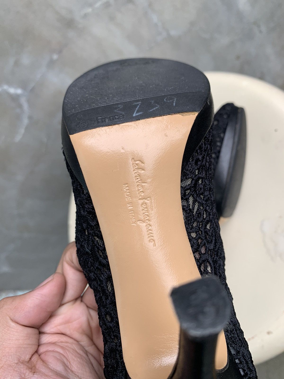 Salvatore Ferragamo Flower Crochet Heels Size US 7 / IT 37 - 8 Thumbnail
