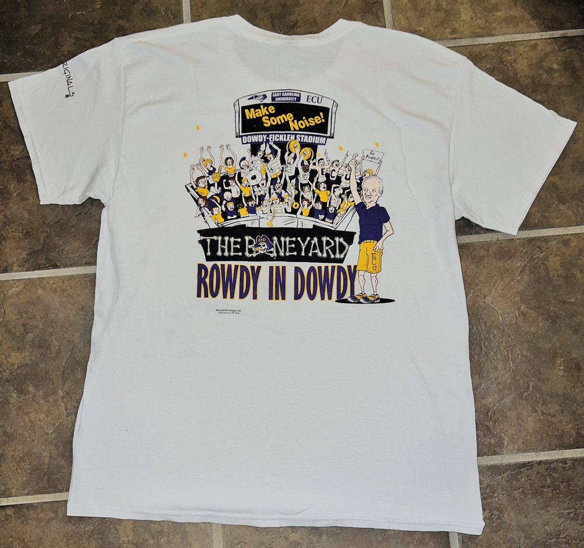 NCAA ECU FOOTBALL T-SHIRT Size US L / EU 52-54 / 3 - 3 Thumbnail