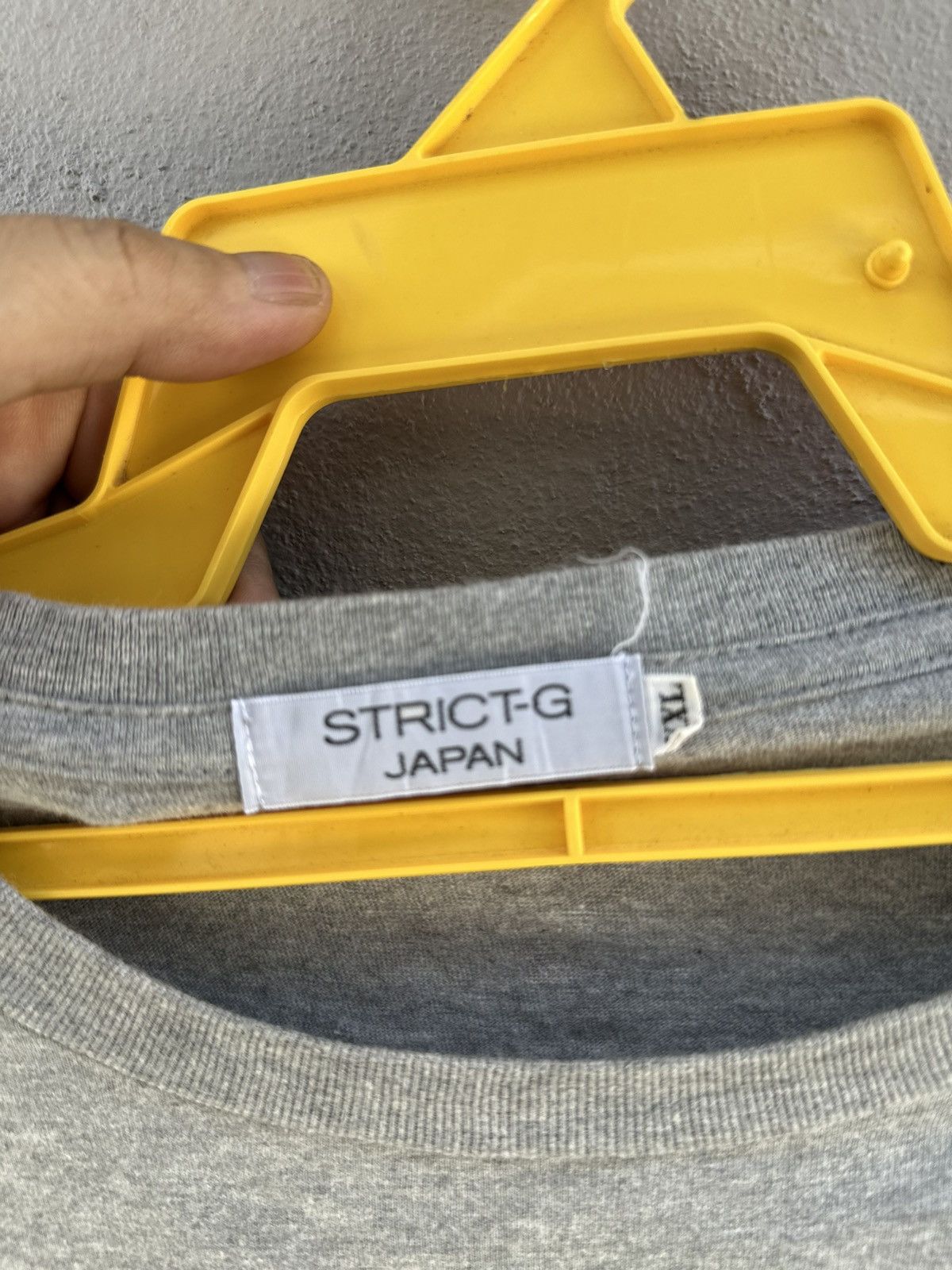 Anime Vintage MS-065 Strict-G Japan Gundam Anime Faded Tee Size US M / EU 48-50 / 2 - 4 Thumbnail
