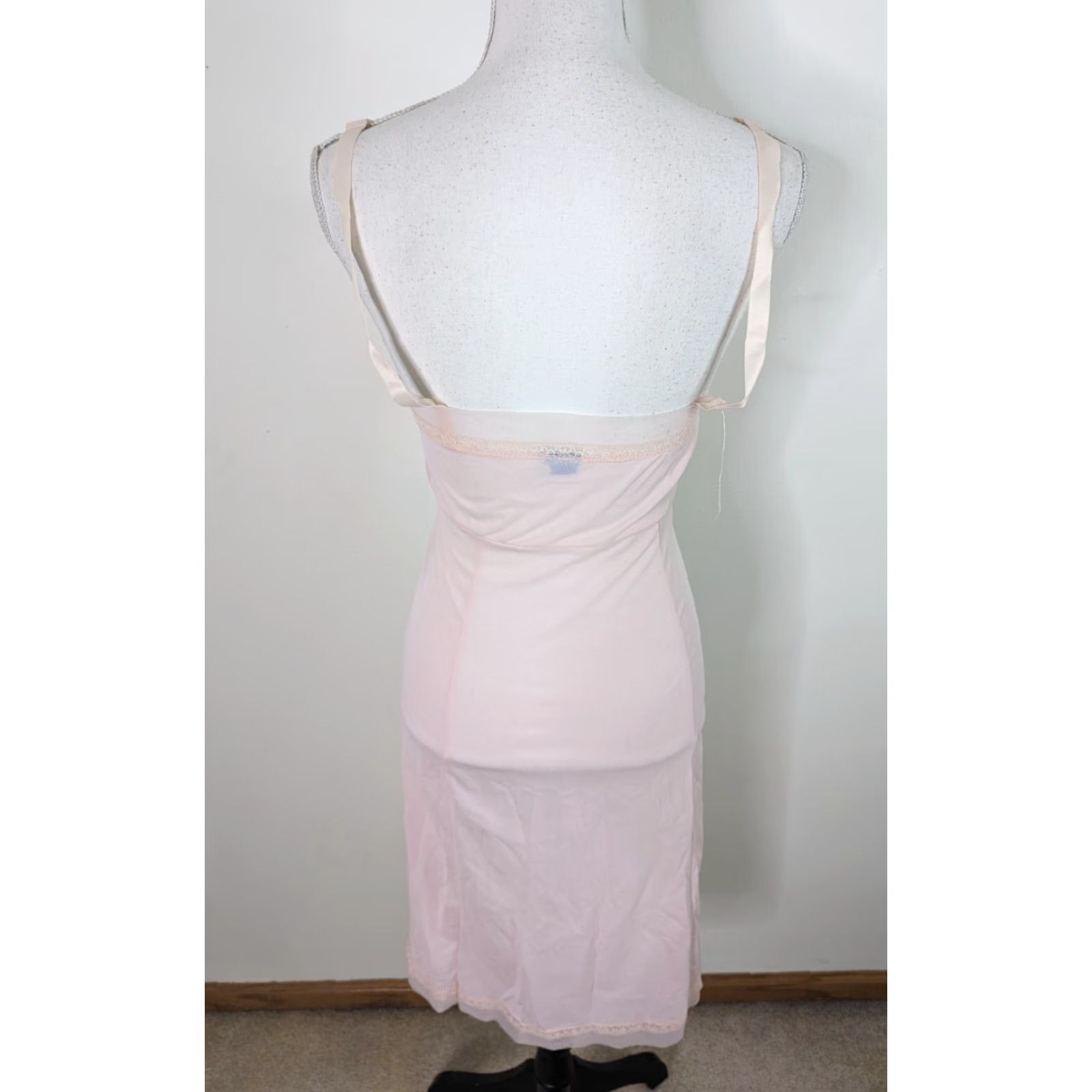 Vintage VINTAGE Pink Full Length Nylon Lingerie Dress Negligee Nightgown 32 D2S Lace, XS Ladies? Size XS / US 0-2 / IT 36-38 - 3 Thumbnail