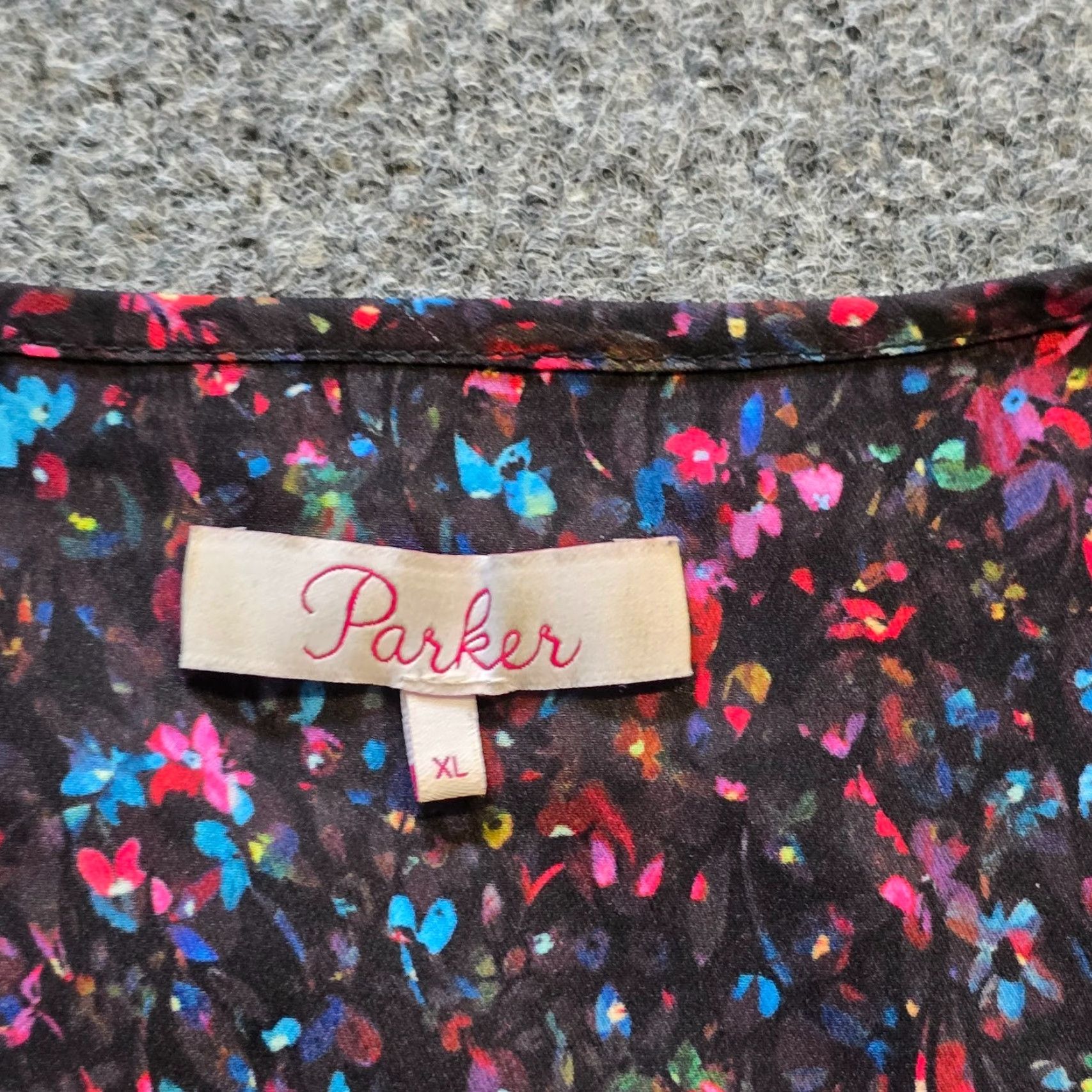 Parker Parker Top Womens XL Black Pink Floral V Neck Ruffle Flare Sleeves Casual Blouse Size XL / US 12-14 / IT 48-50 - 3 Thumbnail