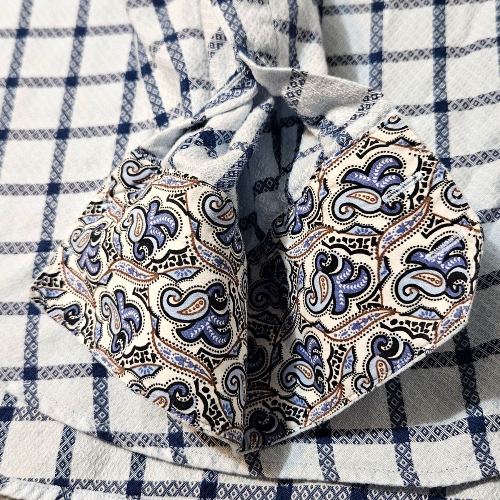 Robert Graham Robert Graham Blue Paisley Checkered Button Up Shirt Men's XL Flip Cuff Size US XL / EU 56 / 4 - 4 Thumbnail