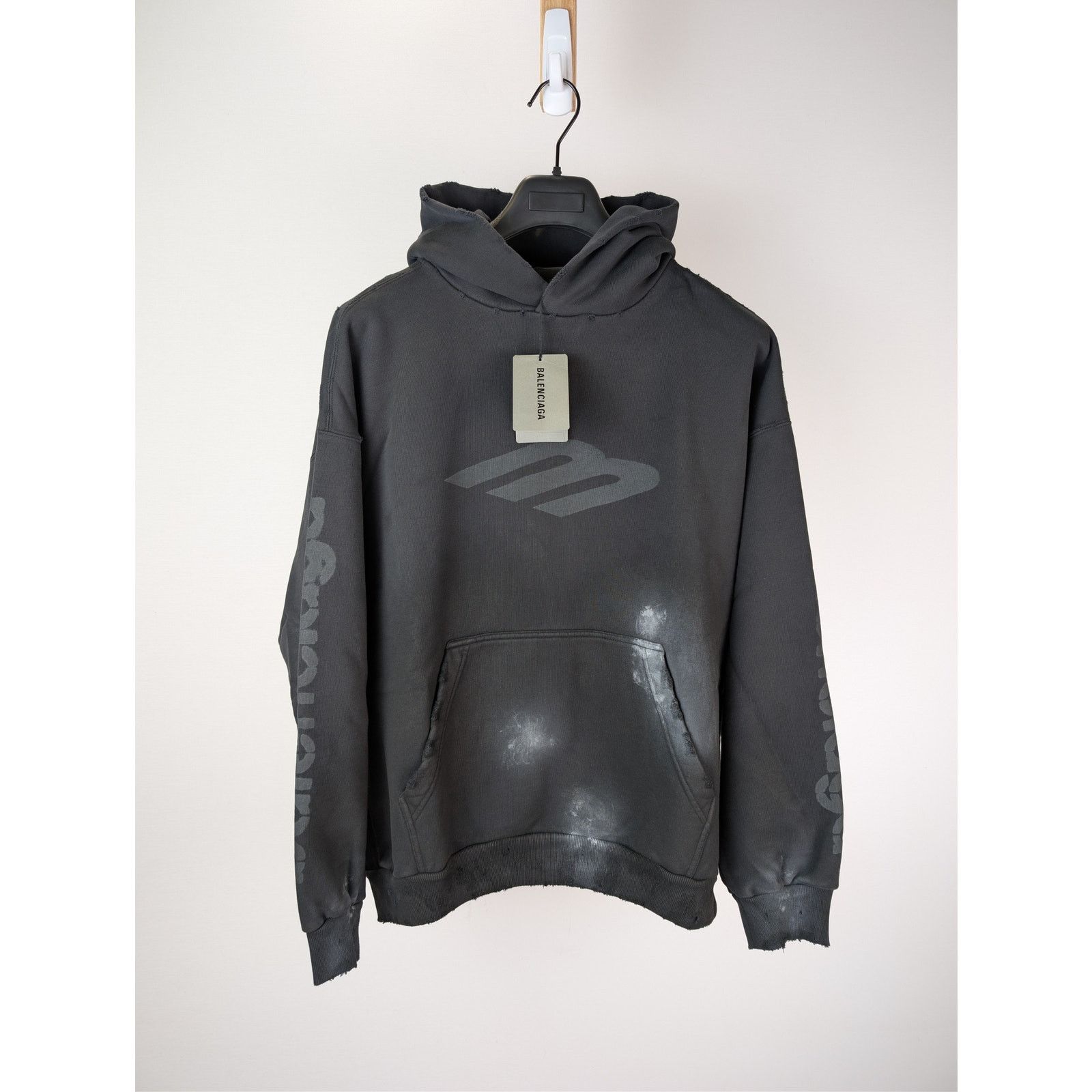Balenciaga o1rshd1 3B Stencil Molleton Medium Fit Hoodie in Faded Black Size US M / EU 48-50 / 2 - 1 Thumbnail