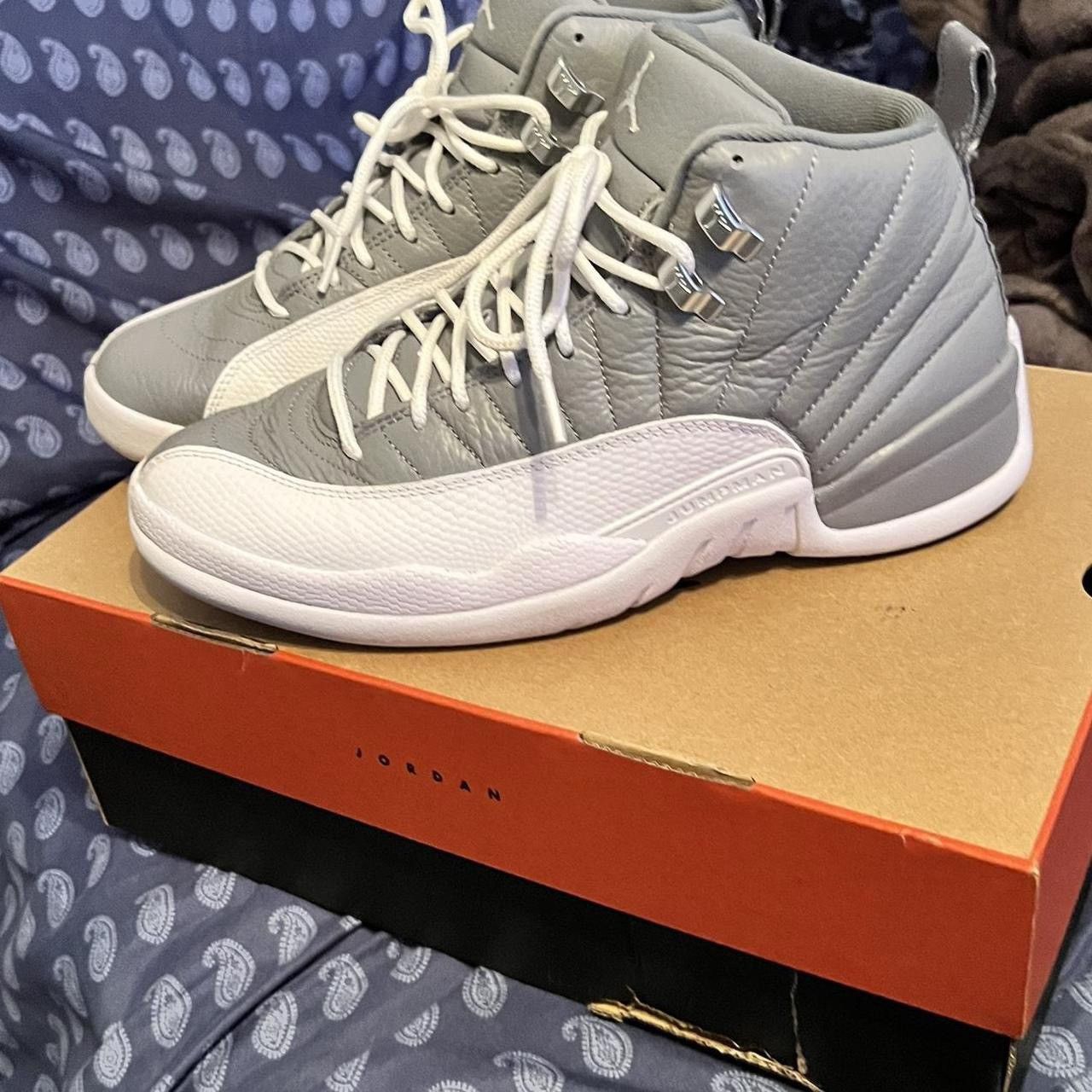 Jordan Brand Jordan 12s Size US 8 / EU 41 - 2 Thumbnail
