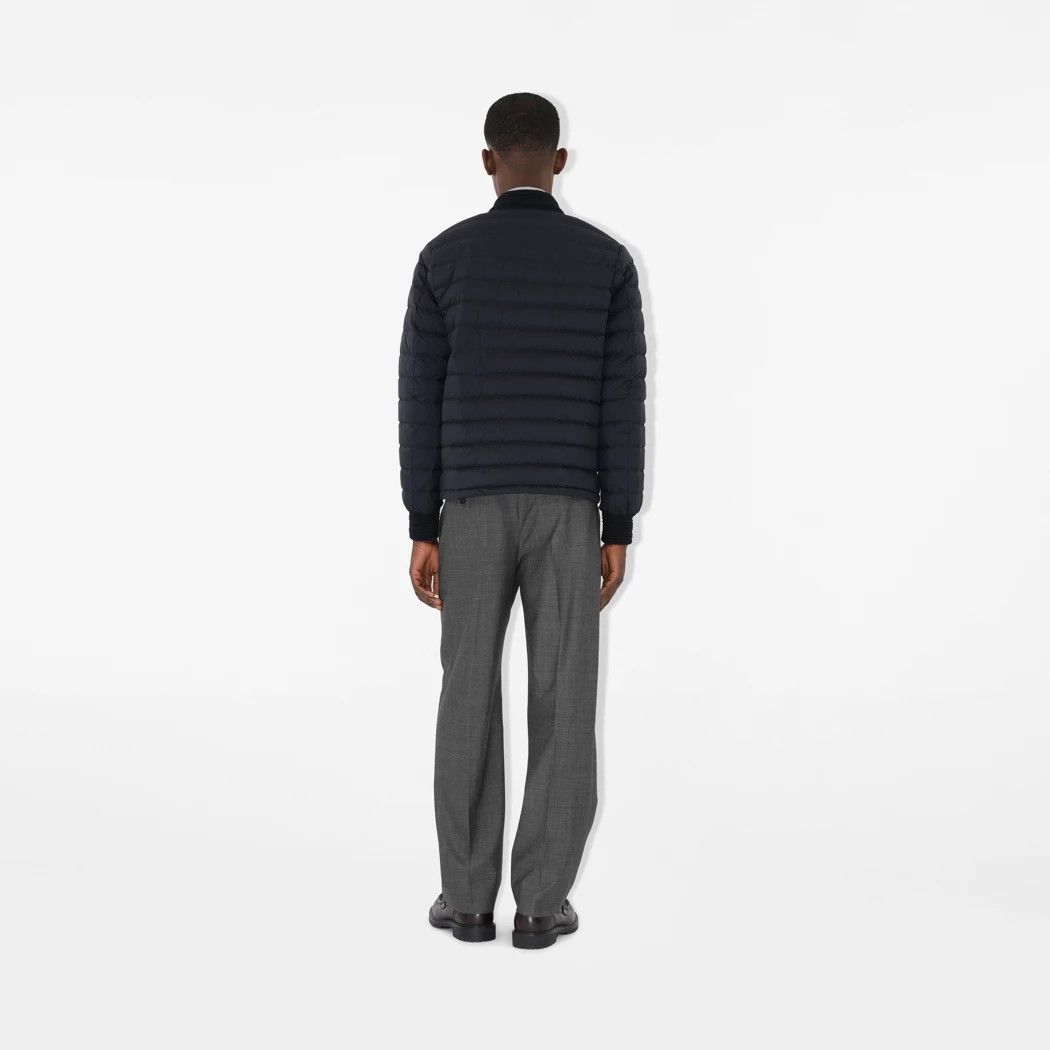 Burberry os11x1225 Nylon Puffer Jacket in Navy Size US L / EU 52-54 / 3 - 5 Thumbnail