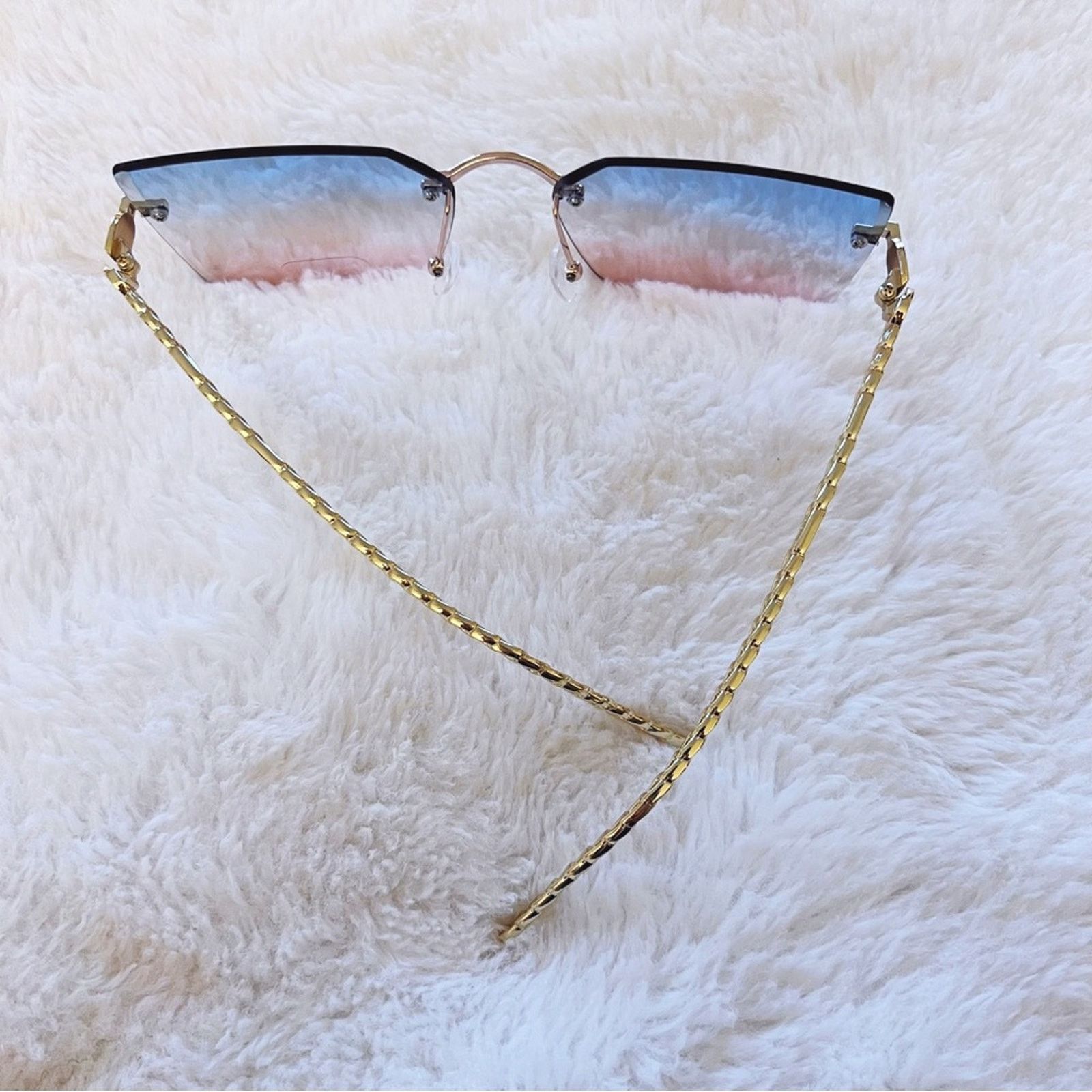 Other Skyla Blue & Pink Gold Chain Link Oversized Sunglasses Size ONE SIZE - 9 Thumbnail