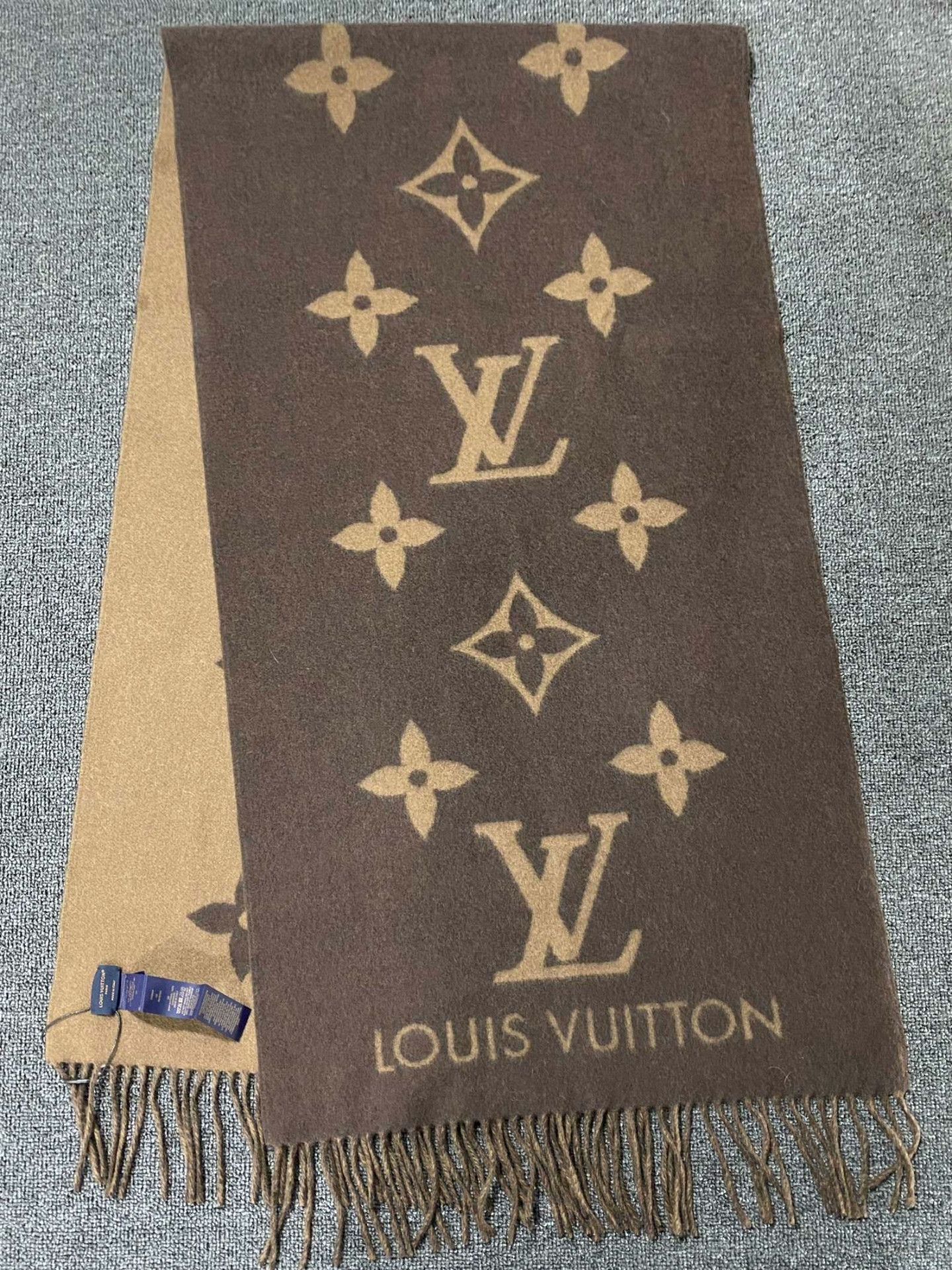 Louis Vuitton Louis Vuitton Brown Scarf one size Men Size ONE SIZE - 1 Thumbnail