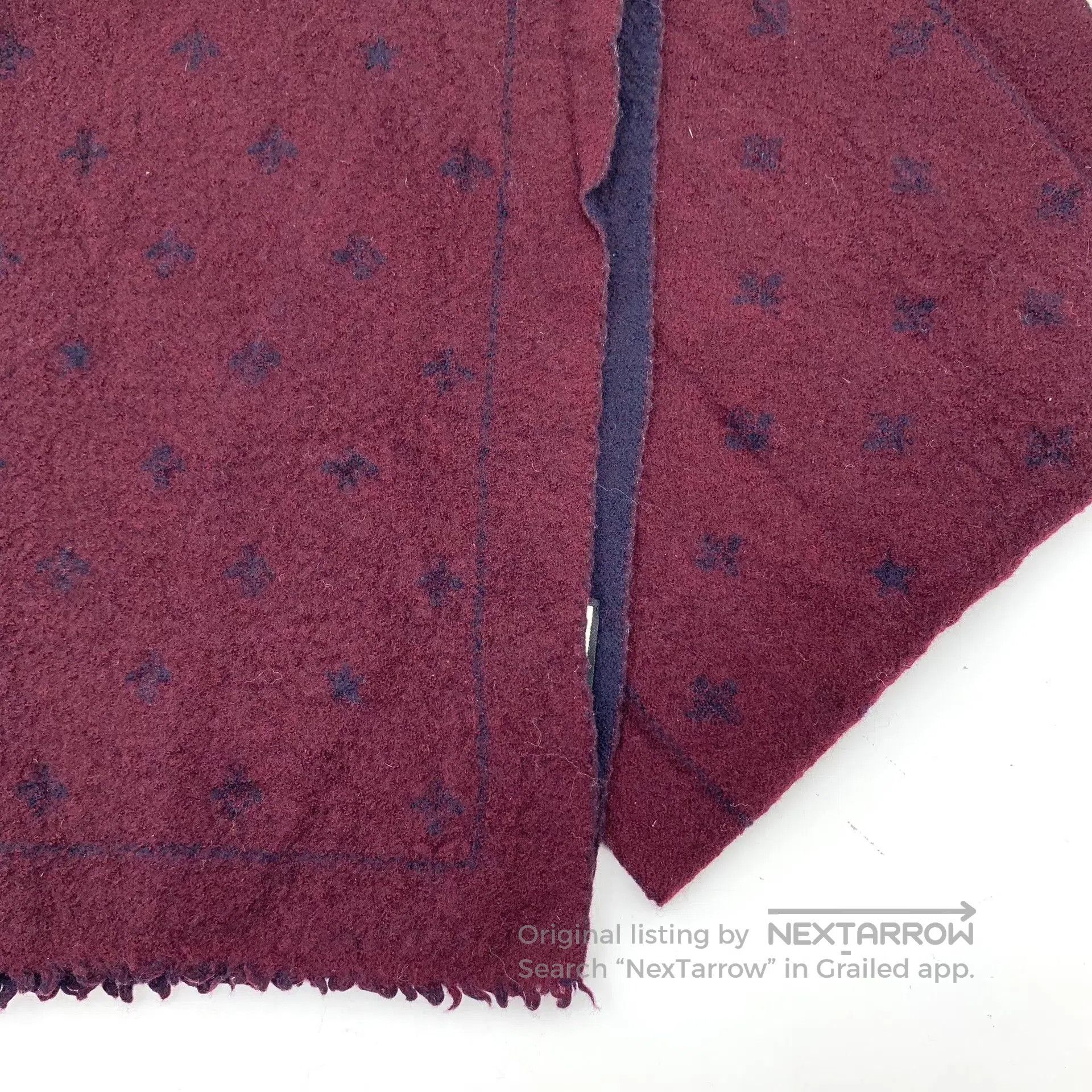 Gucci Gucci Bee Print Wool Scarf. Size ONE SIZE - 5 Thumbnail