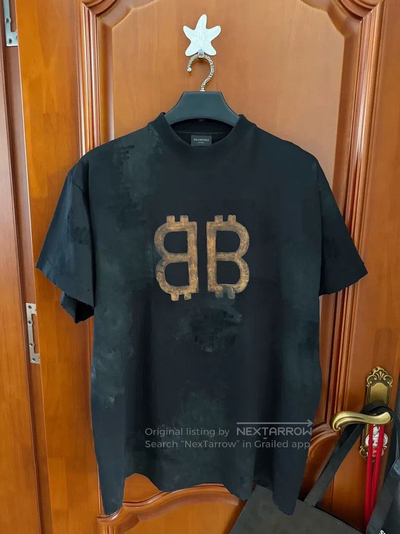 Balenciaga Balenciaga Bitcoin Short Sleeve Size US S / EU 44-46 / 1 - 1 Thumbnail