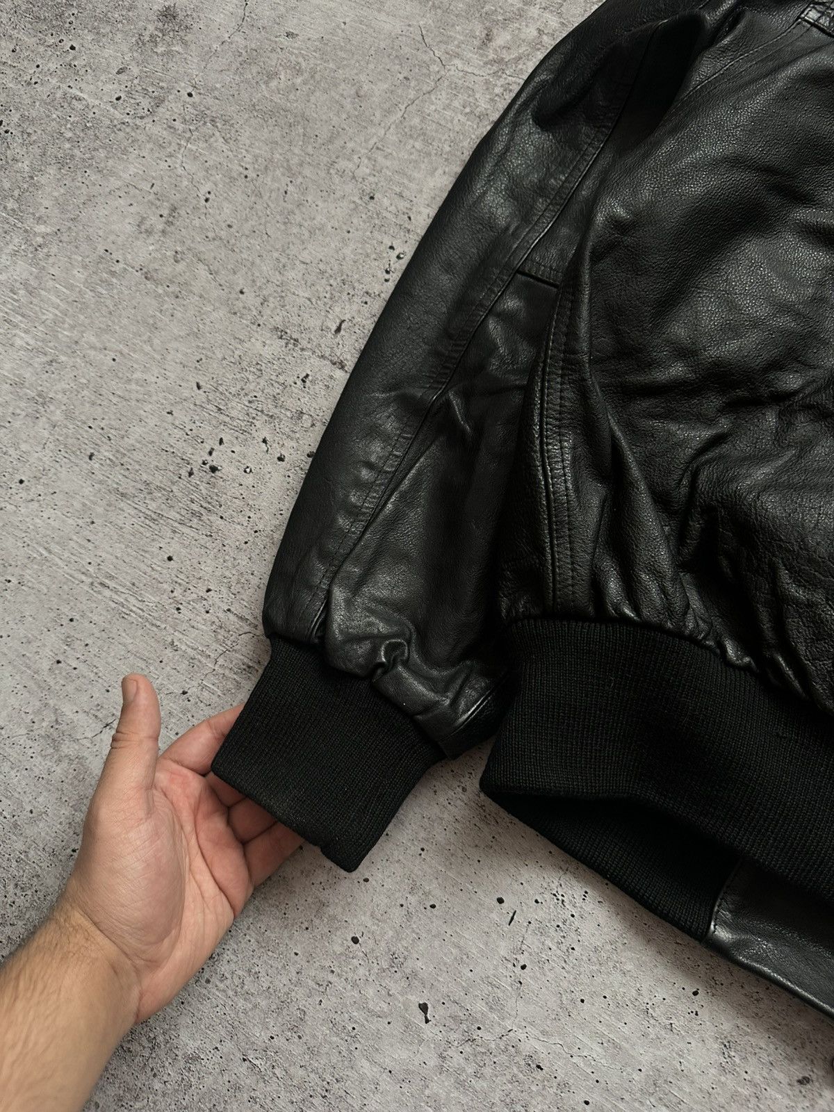 Vintage Vintage U-boot by Riccardo Leather Bomber Jacket Size US L / EU 52-54 / 3 - 19 Thumbnail