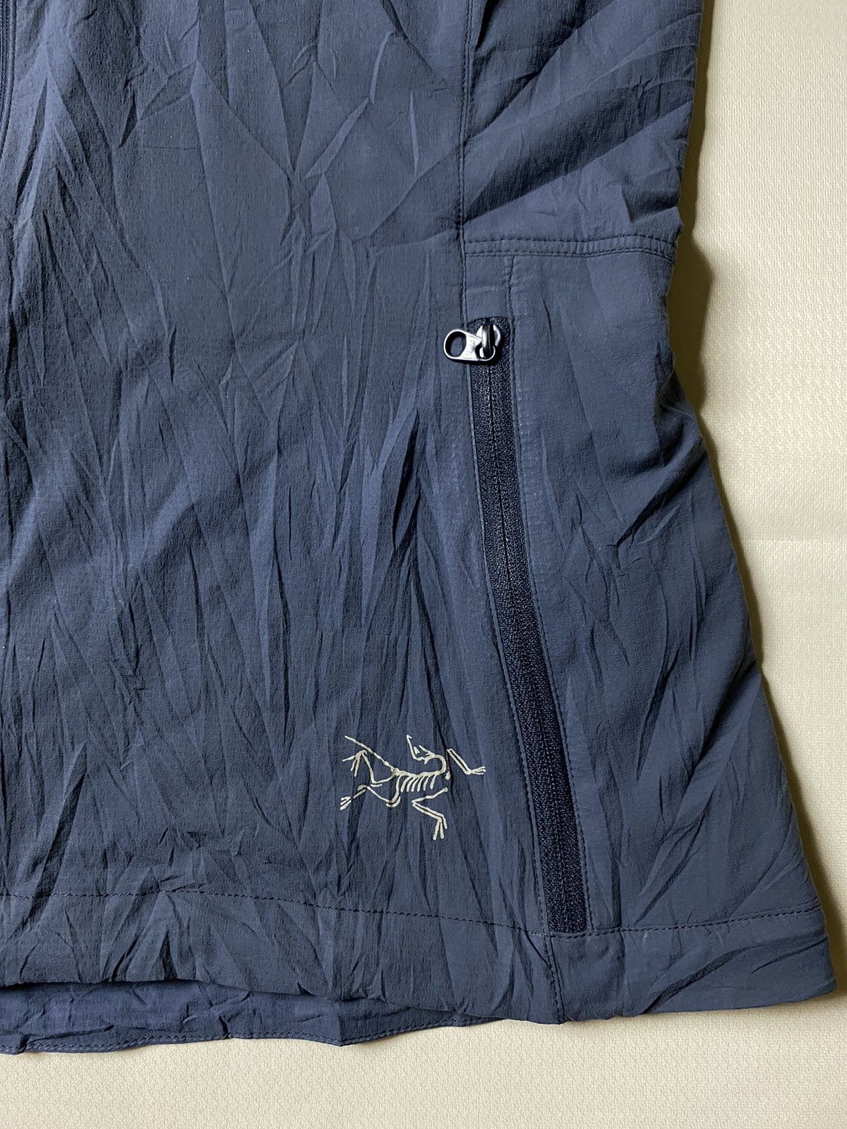 Arc'teryx Rare Vintage Arc’teryx Shell Nylon Vest Reflective Strips Size S / US 4 / IT 40 - 4 Thumbnail
