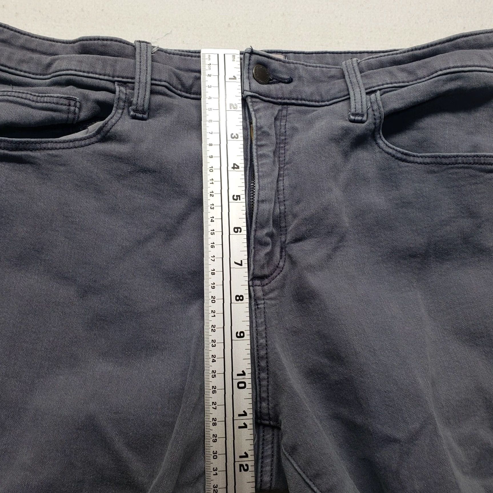 Vintage Universal Thread Jeans Skinny Regular 16/33 Adult Women's Denim Gray Stretch 5-Pocket Hooks Belt Loops Jeans Size 38" / US 16 / IT 52 - 7 Thumbnail