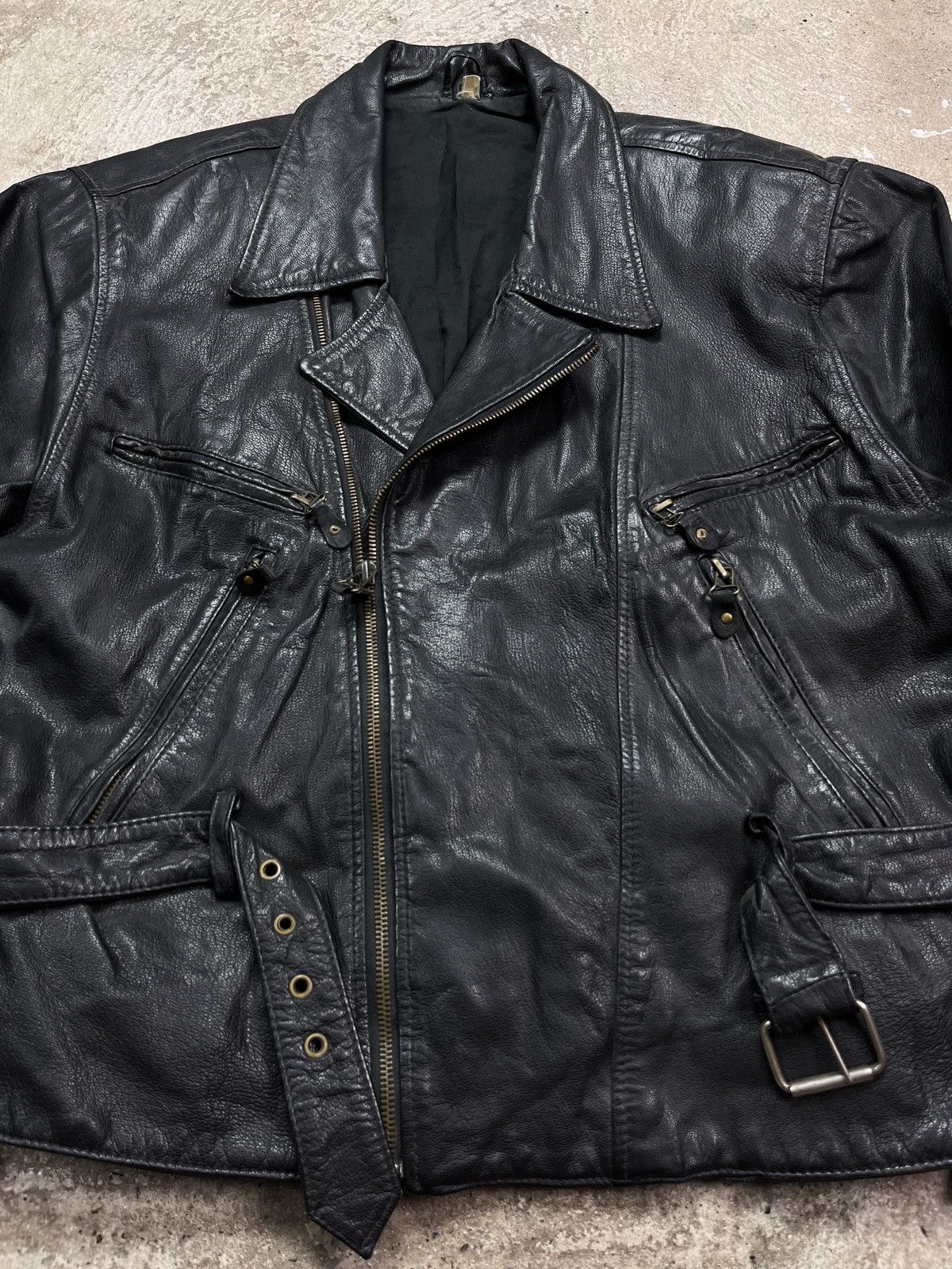 Vintage 1980s BOXY BIKER LEATHER JACKET - LOT № 2267 Size US L / EU 52-54 / 3 - 4 Thumbnail